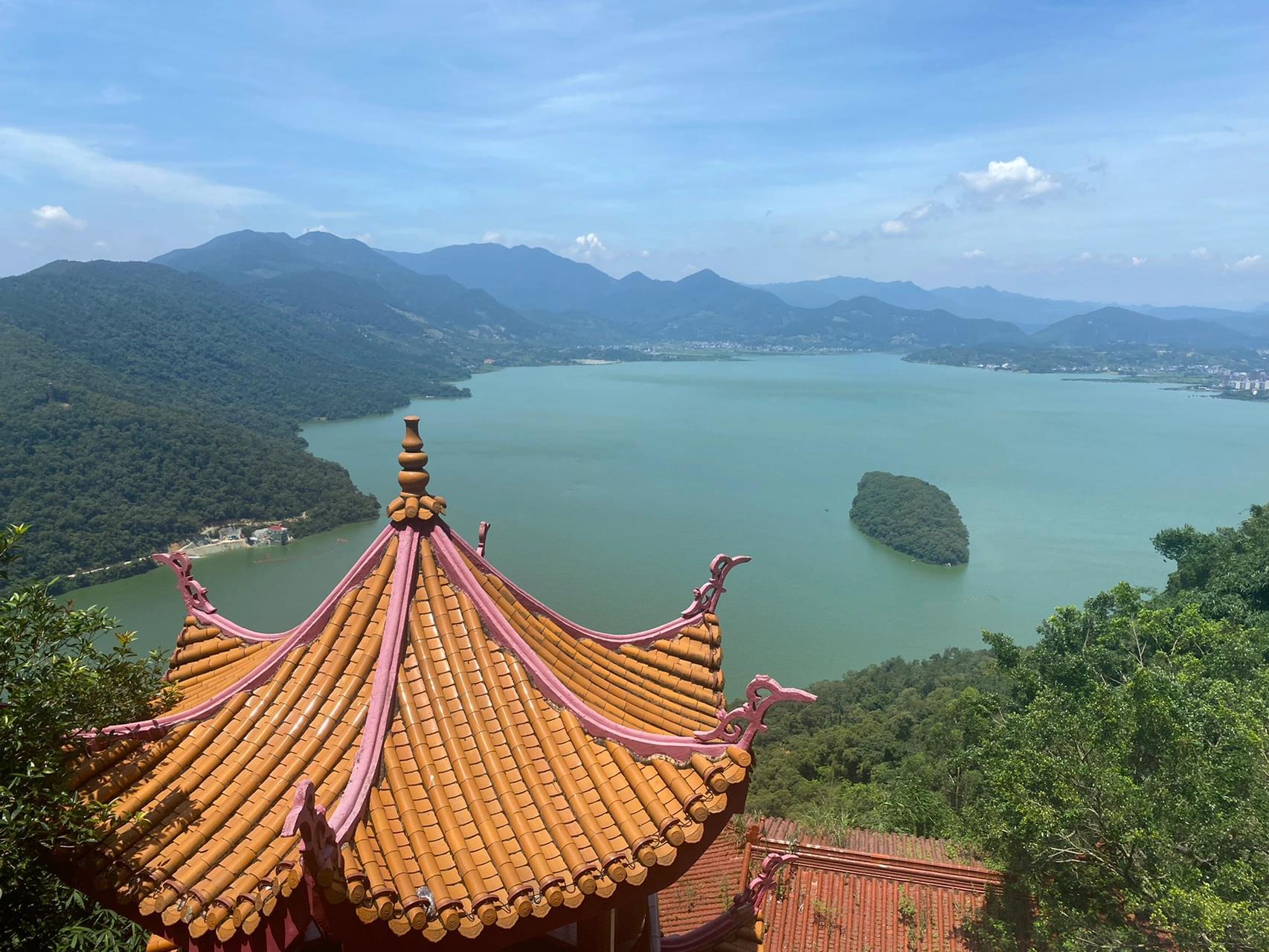 福清石竹寺九仙宫祈梦之行 年初听朋友说起说福建福清市的九仙君祈梦