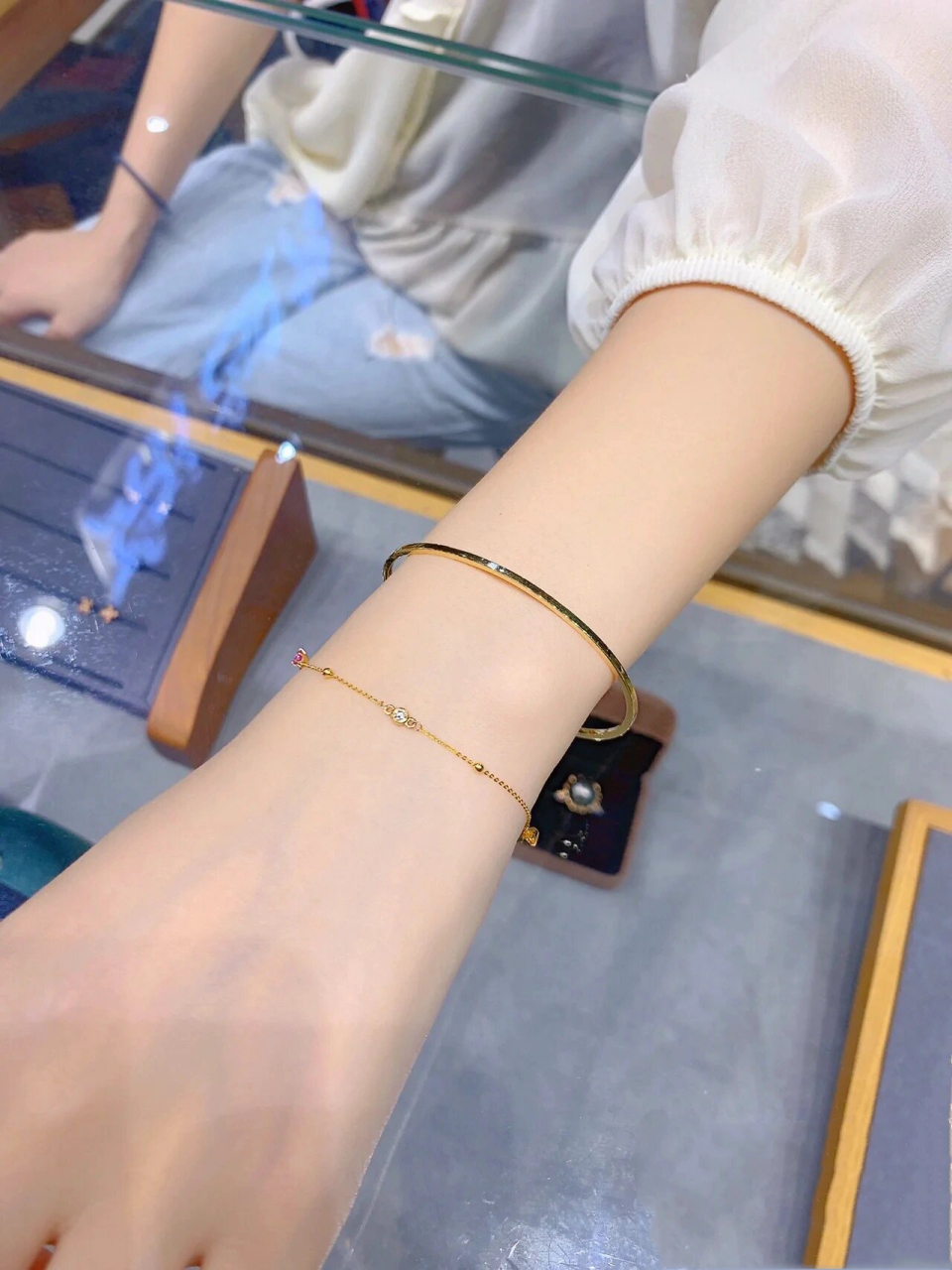 手细女孩必戴的金手镯!叠戴也太好看了吧!