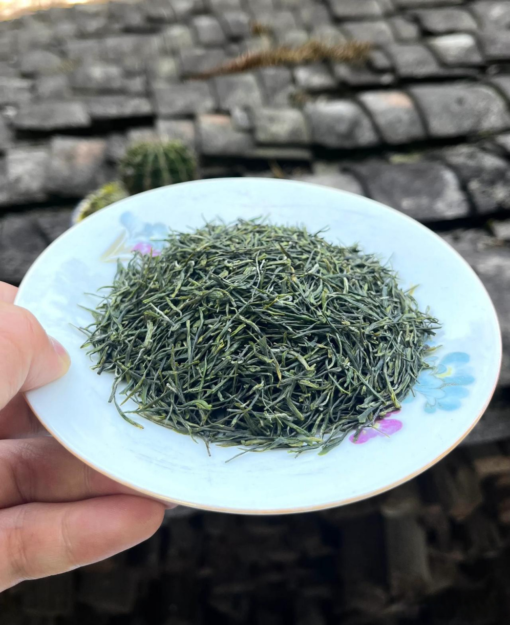 不少湖北的朋友都喜欢喝湖北茶,而常为他们乐道的,就是采花毛尖和恩施