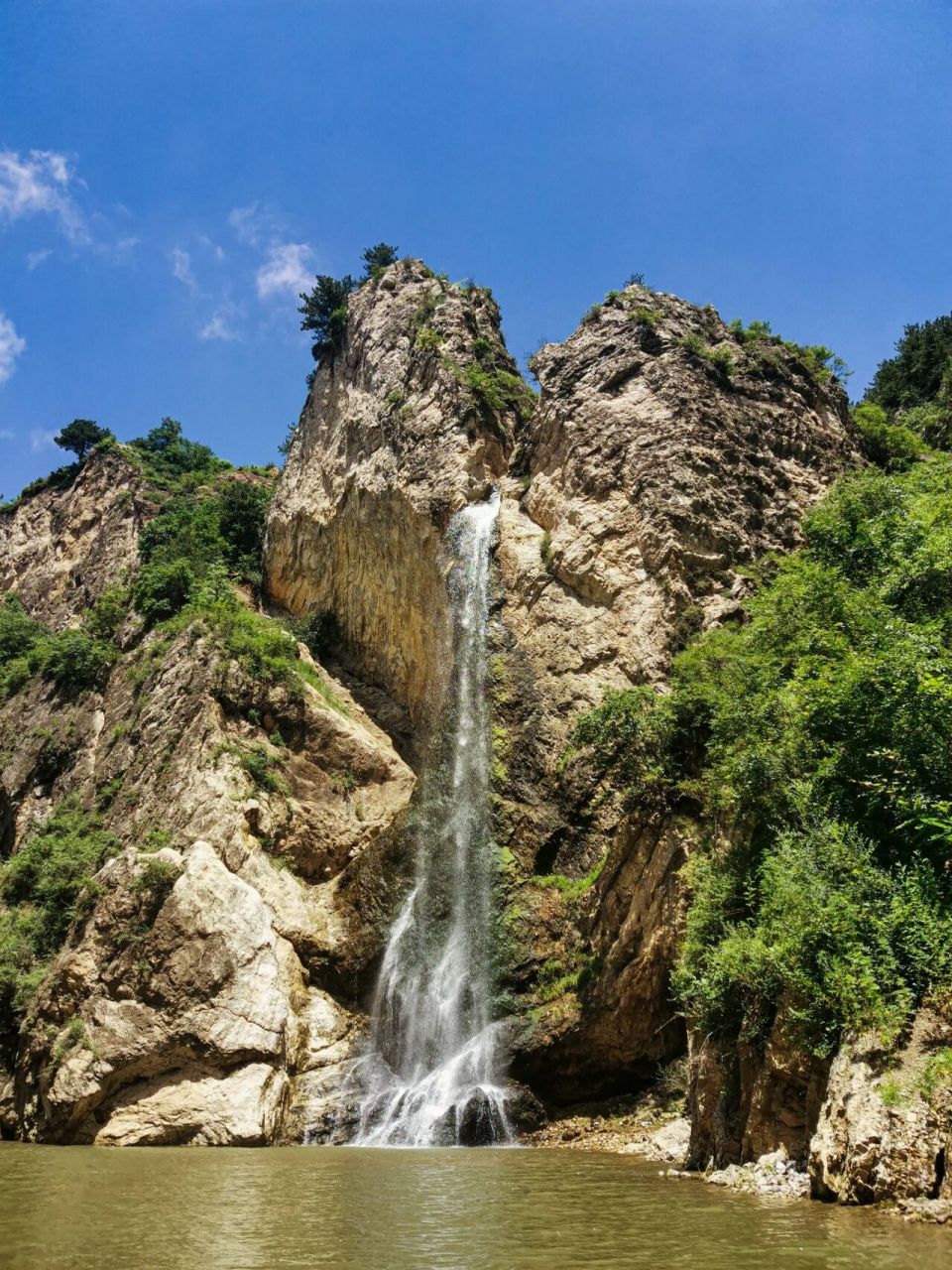 葫芦岛建昌县国家地质公园龙潭大峡谷 周末一日游,我们早上六点出发