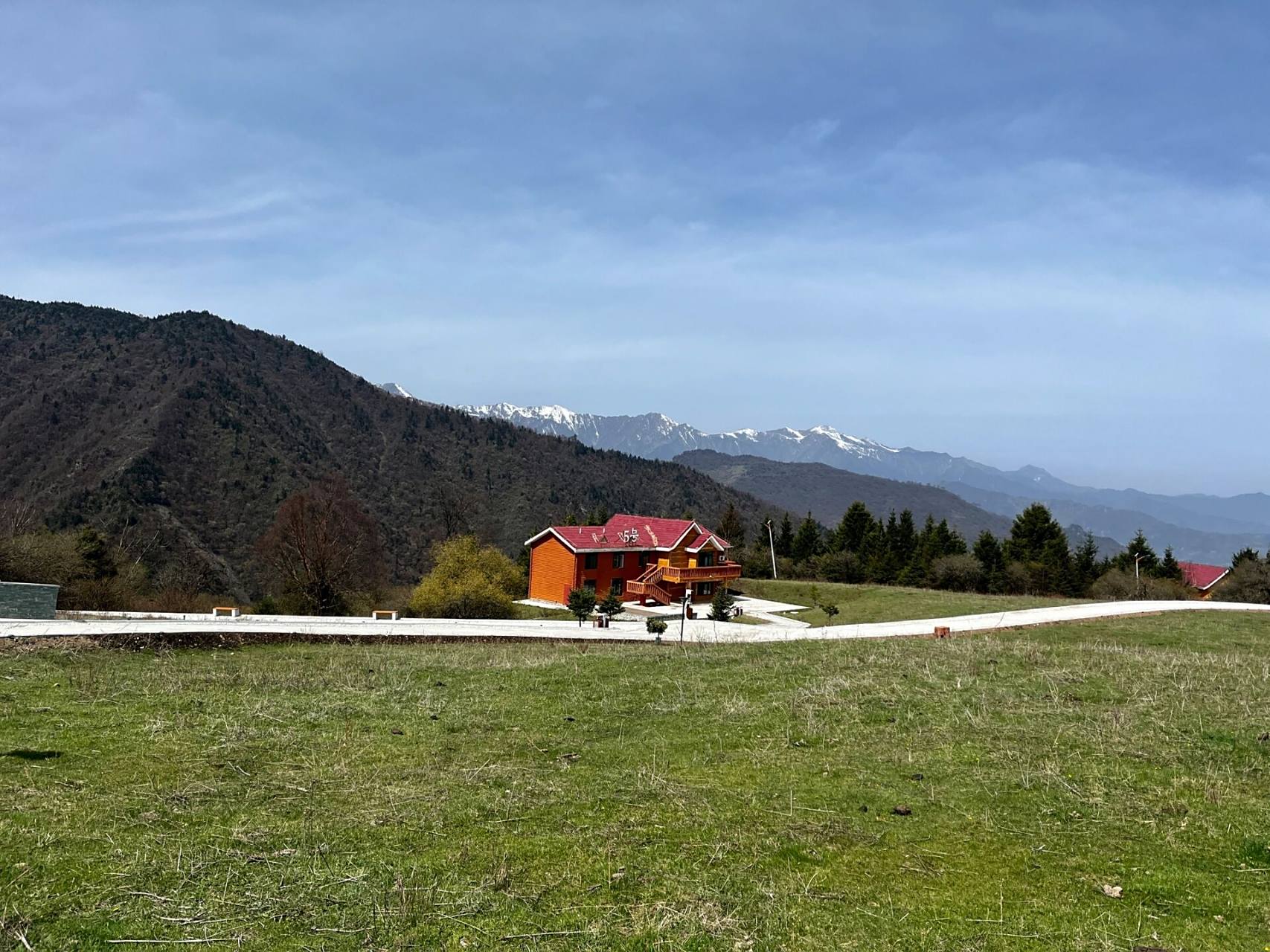 小众的拉尕山景区 山大人少,天高云淡,凉爽的气候特别适合夏季避暑