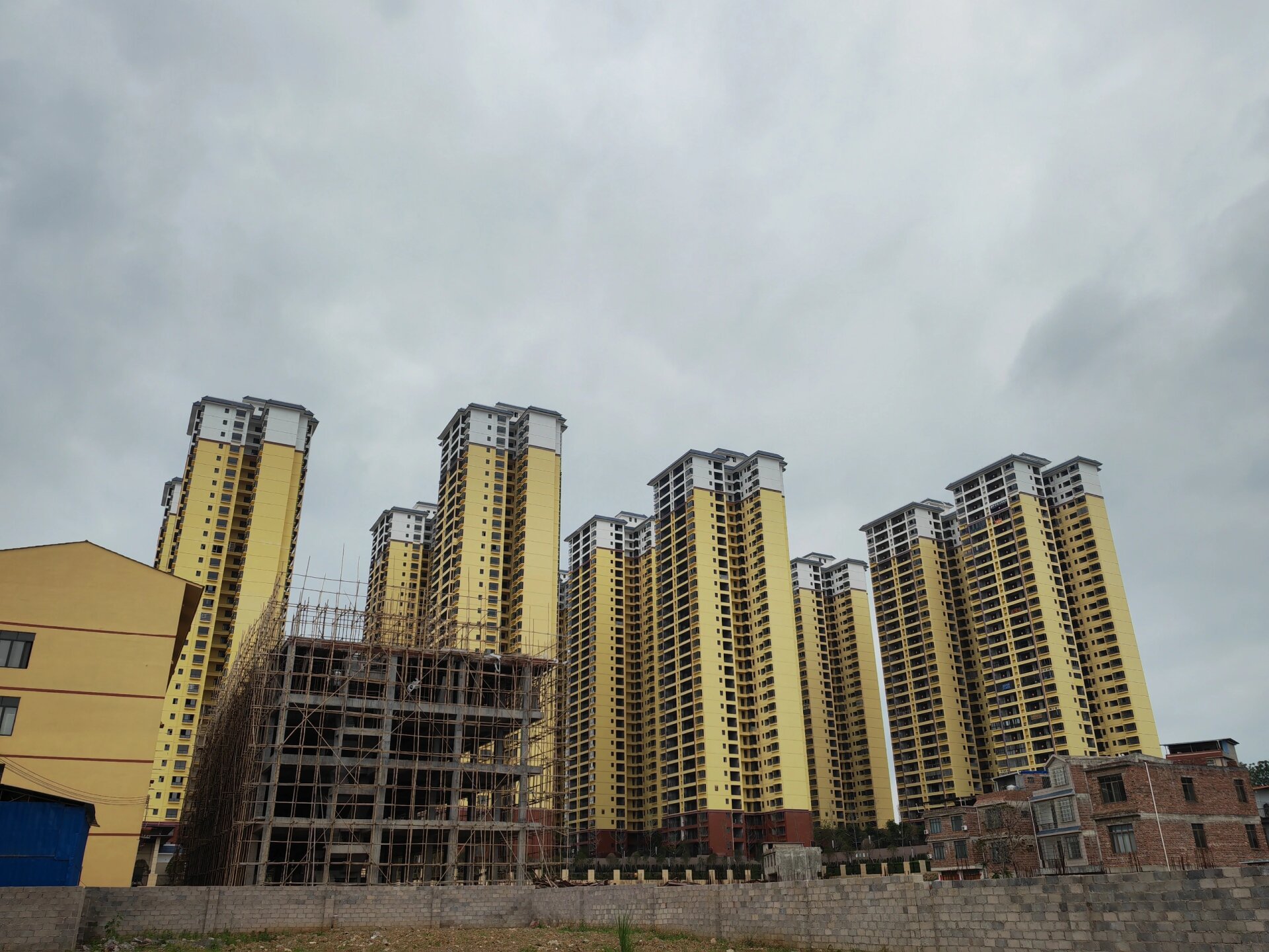 桐木镇,隶属于广西壮族自治区来宾市金秀瑶族自治县,地处金秀瑶族