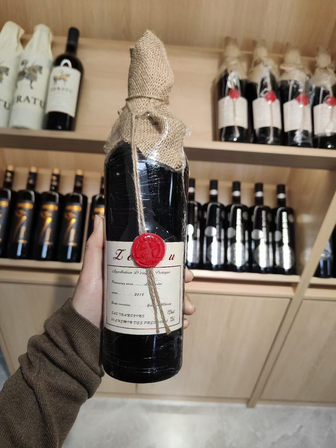 法国泽拉图b01干红葡萄酒 法国泽拉图b01  六支高档木盒装 25年老藤