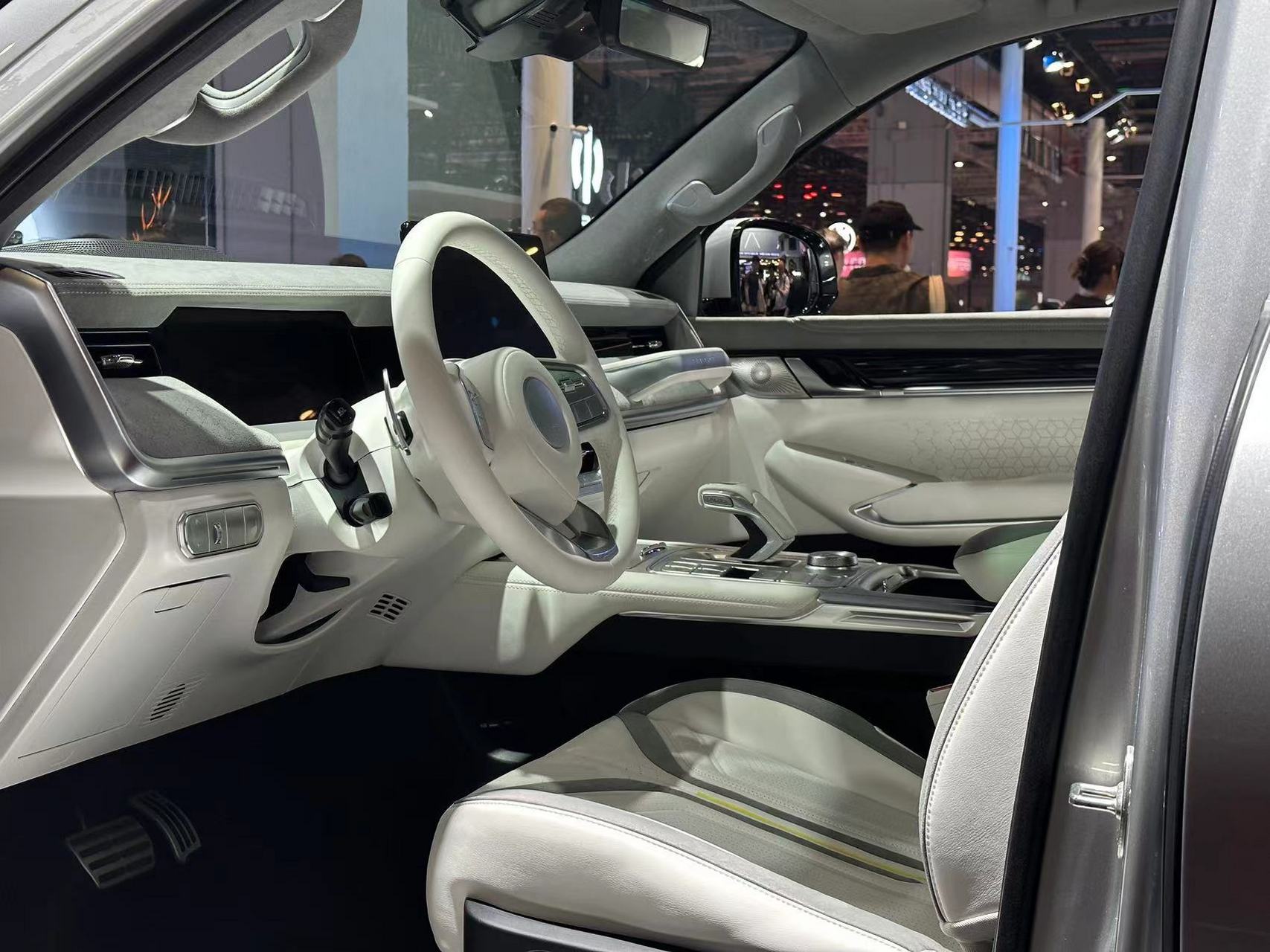 2023上海车展# 长城炮cyberpickup 6x6皮卡,380kw/517马力/750牛∶鬃