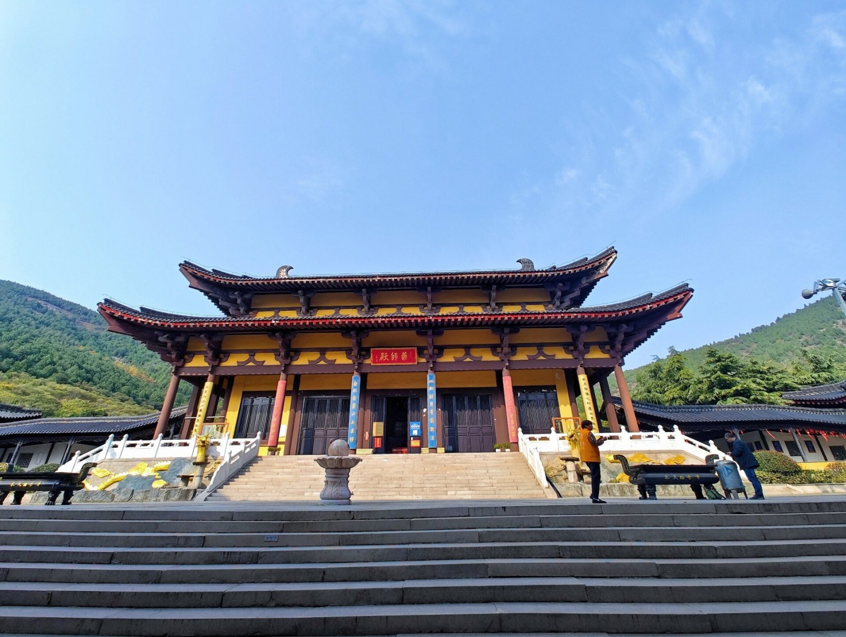 贾汪大洞山&茱萸寺 大洞山导航到大洞山观景台,然后爬上去比较方便,车