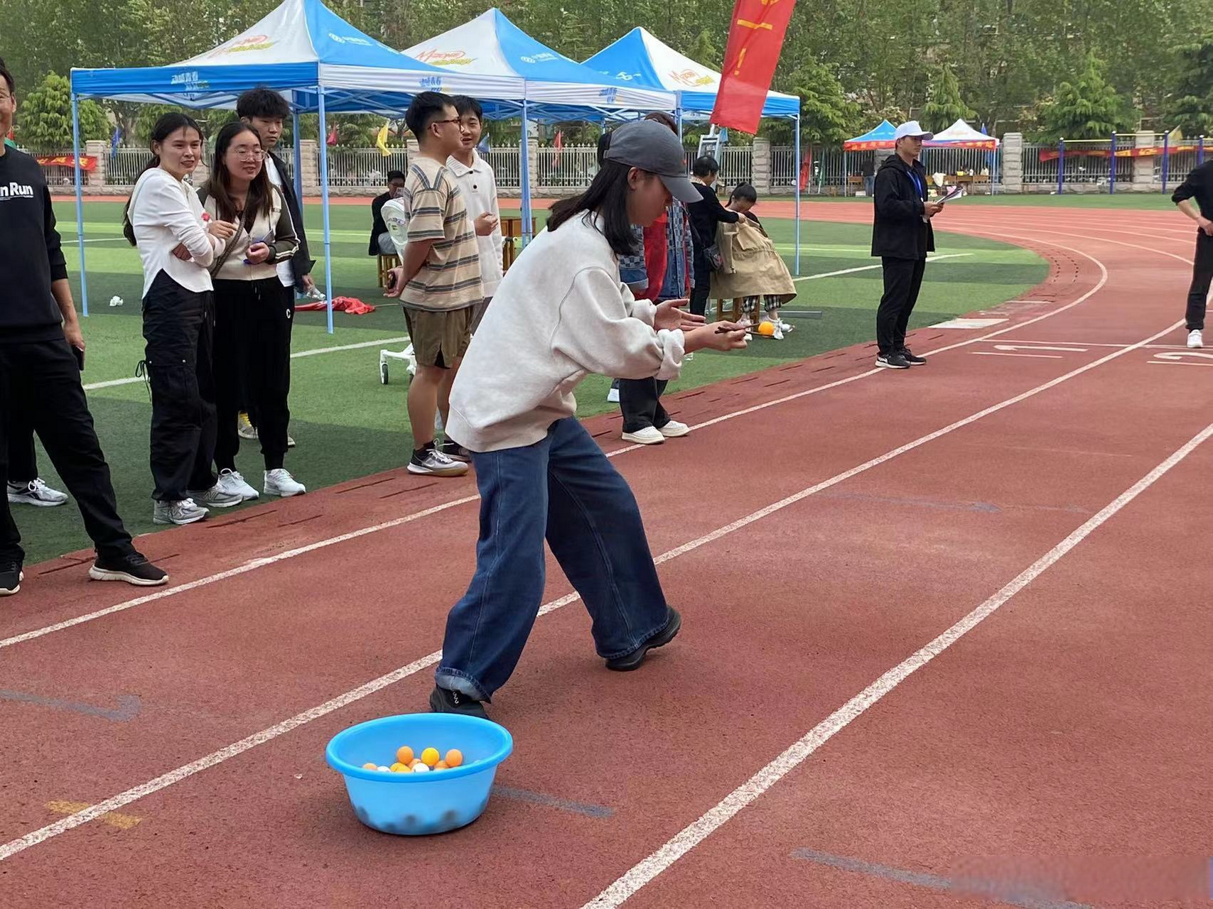 运动商工# 【商丘工学院2023年(第27届)夹运乒乓球趣味运动会】夹运