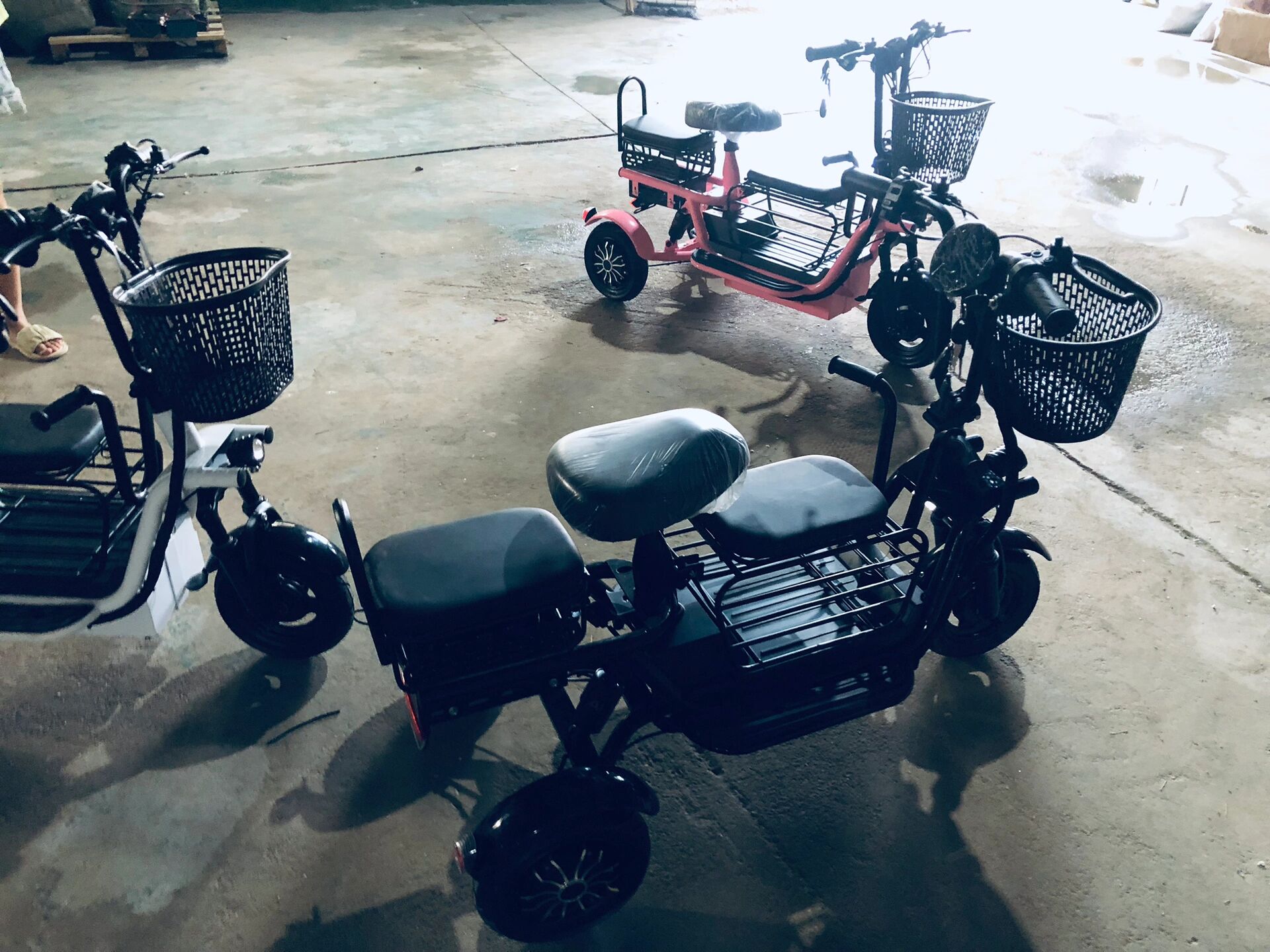 迷你三轮代步车 电动车 新款电动三轮车家用小型折叠轻便迷你电瓶车