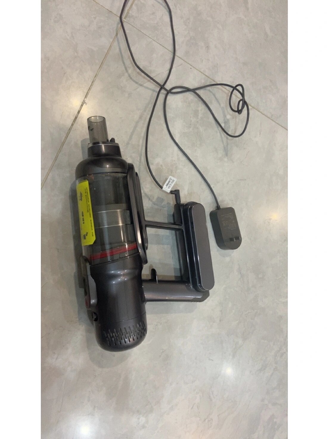 小狗吸尘器垃圾品质,维修就是再吸血 21年3月底买的小狗吸尘器t12p,上