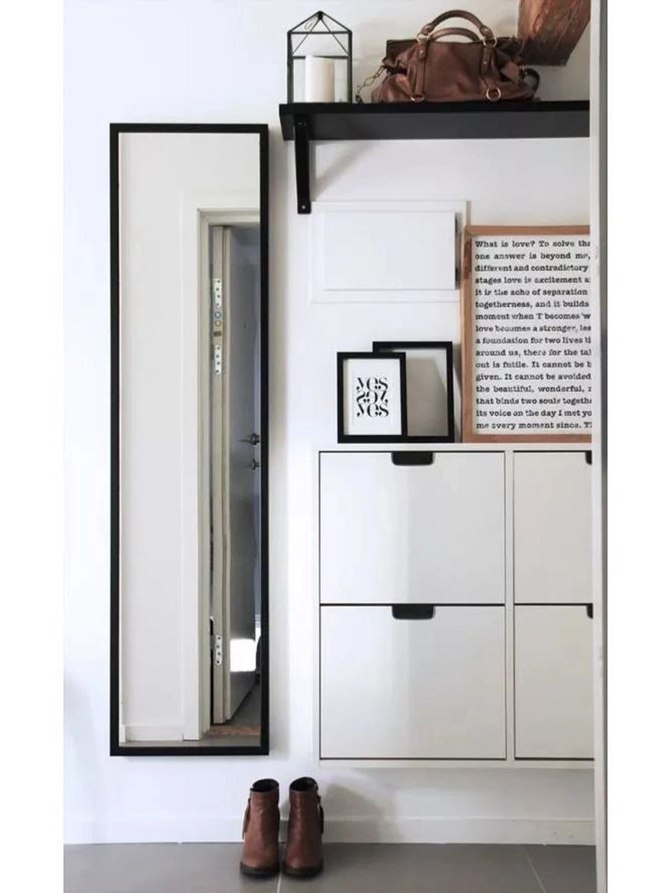 穿衣镜怎么摆最合适 1,首先,进门处穿衣镜的摆放.