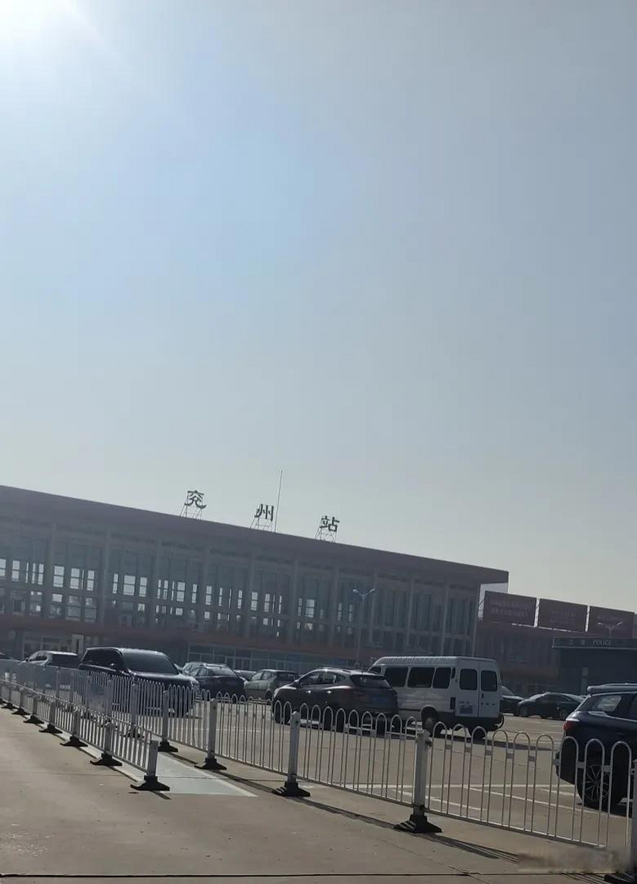 兖州火车站真该好好管管了.