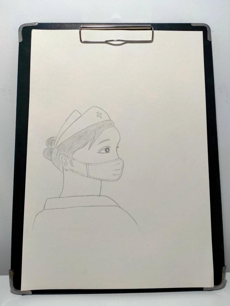 白衣天使简笔画临摹铅笔素描画 儿童画六岁      没事在家画画临摹的