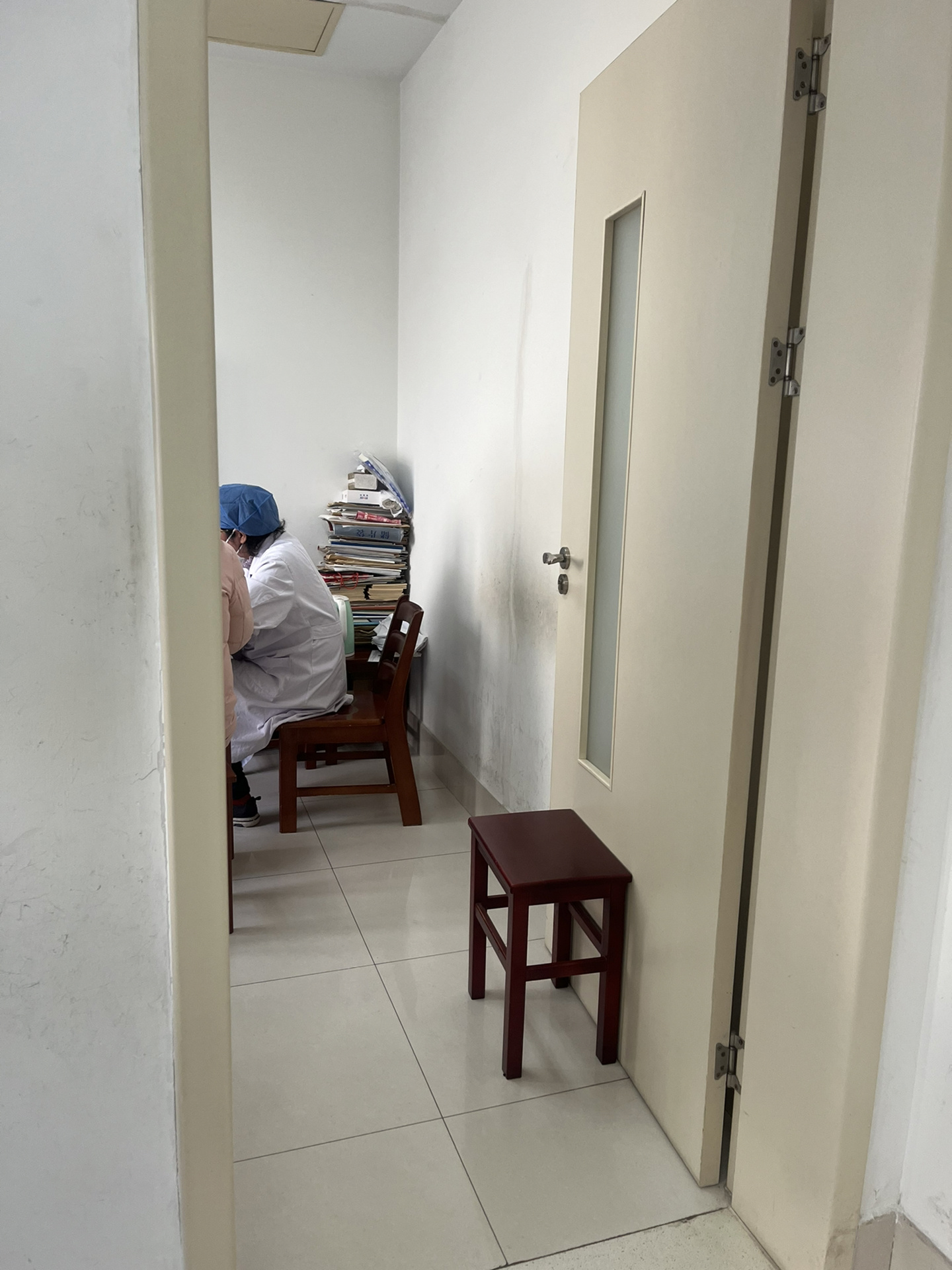关于北京阜外医院、怀柔区名医挂号找黄牛，你挂不到的号我都可以的信息