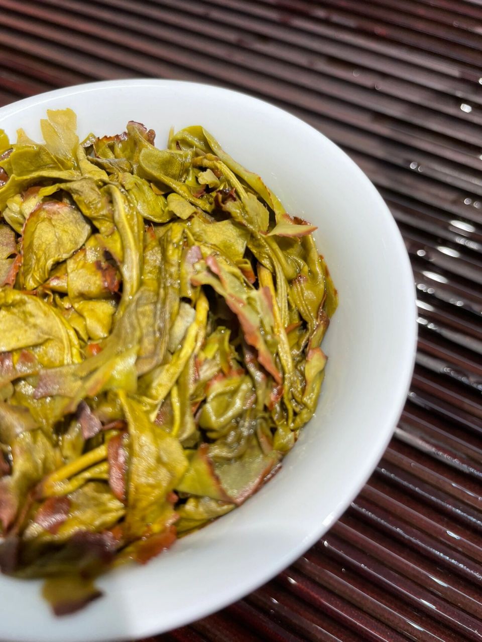 漳平水仙,礼盒新版面 闽南乌龙茶,绿叶镶红边,如兰似桂