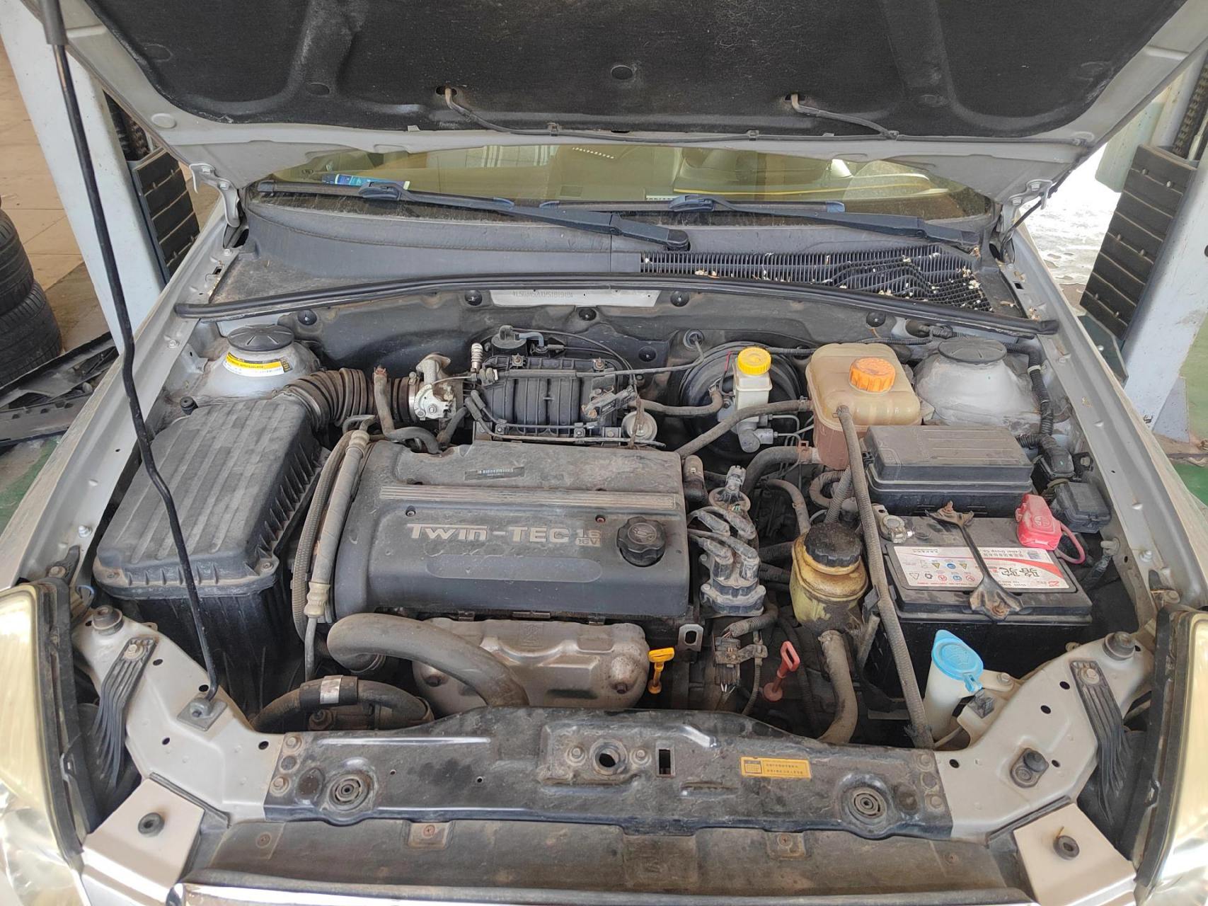 别克凯越,更换正时皮带,跟换水泵