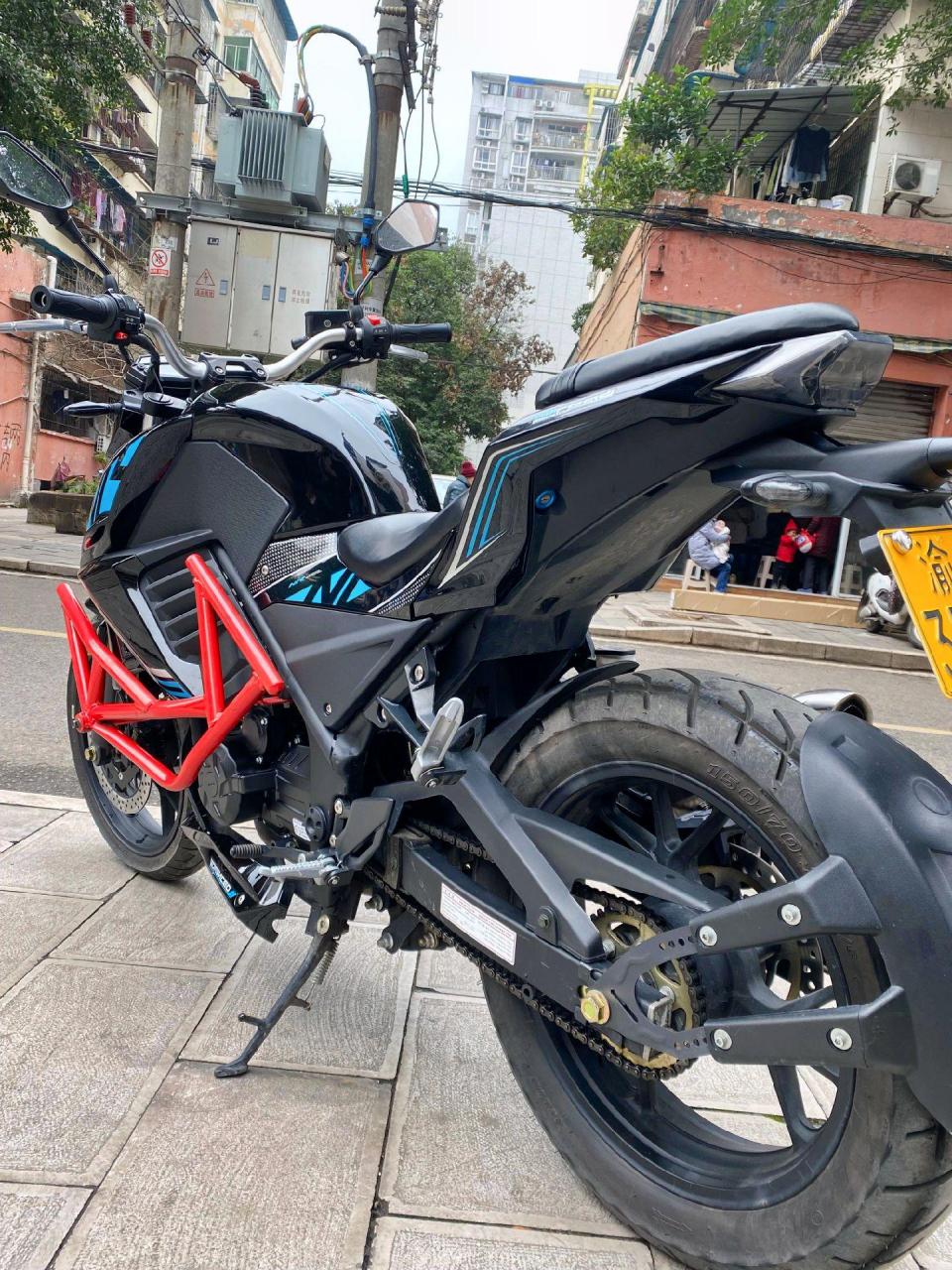 枭风9号街车 22年上户手续齐全,安全行驶小几千公里,车况成色如图不