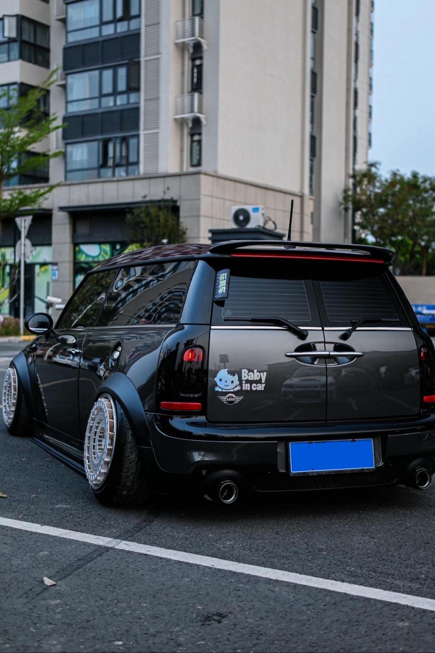 经过快2个月的折腾,总算把这台宝马minir55 打造成一台低趴姿态  奶爸