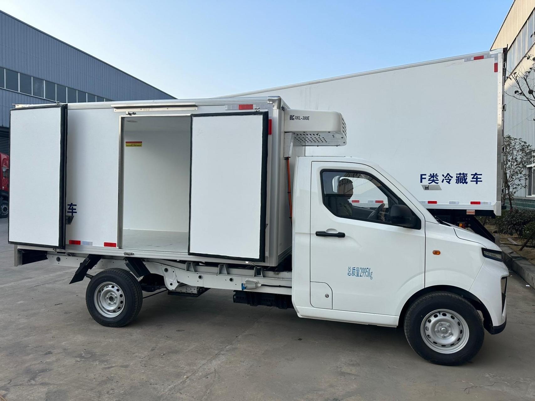 吉利新能源冷藏货车!