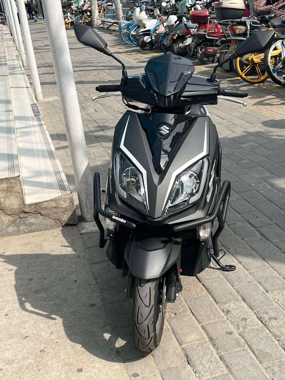 让我看看谁的uy125还没有abs uy125发动机性能确实能拉爆豪爵,但是uy