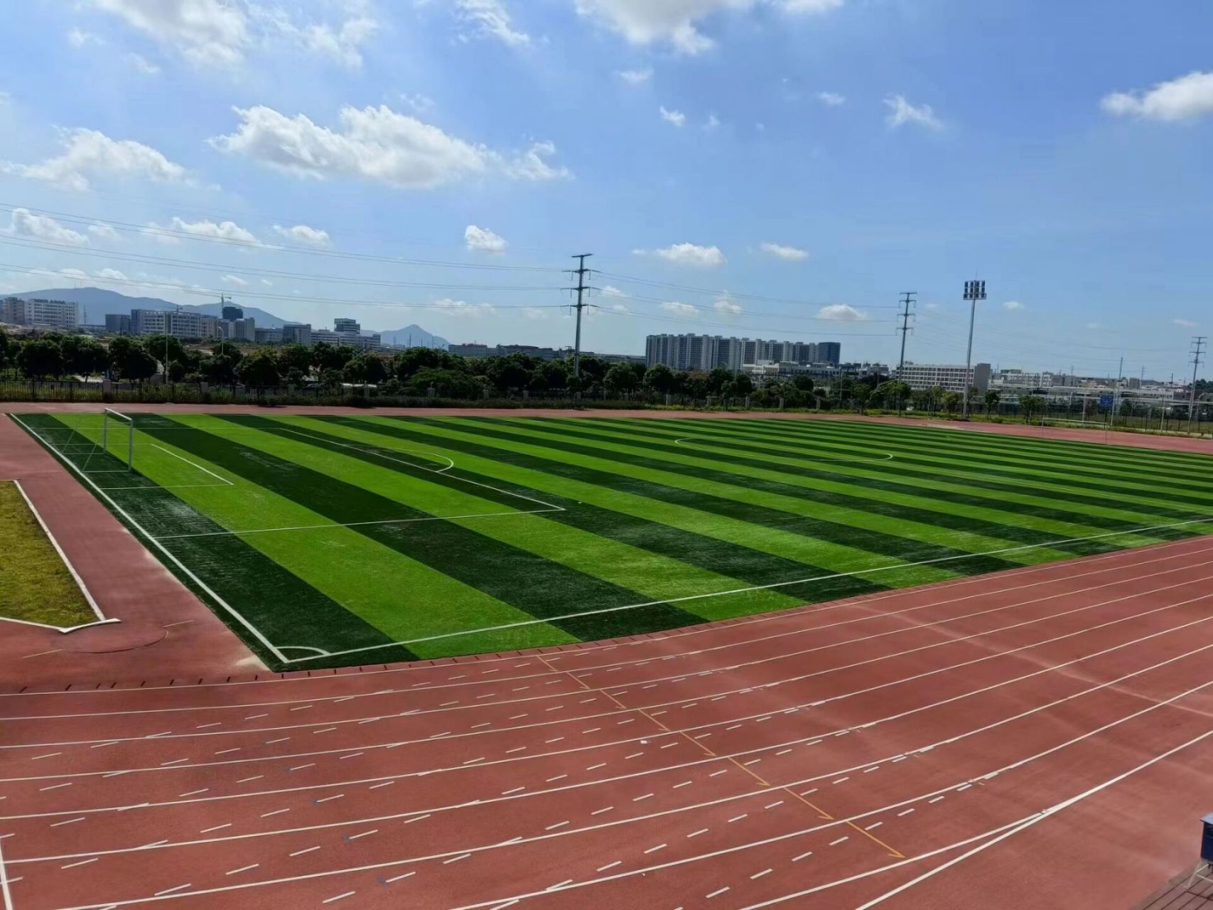 欢迎大家报考厦门六中同安校区 欢迎大家报考下六同安校区哦,我是厦门