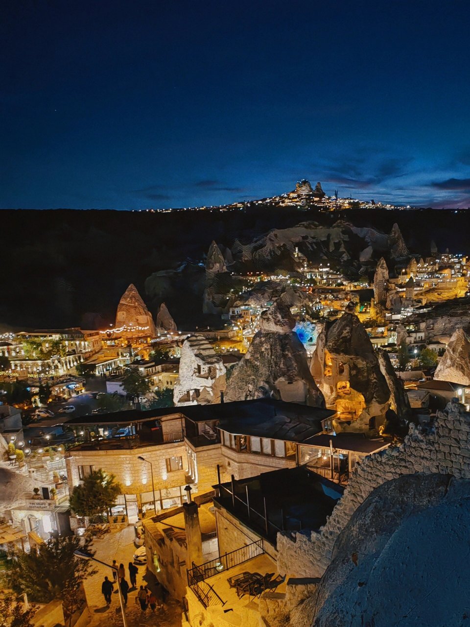 土耳其9593格雷梅镇|梦幻童话夜景 位于卡帕多奇亚的格雷梅小镇