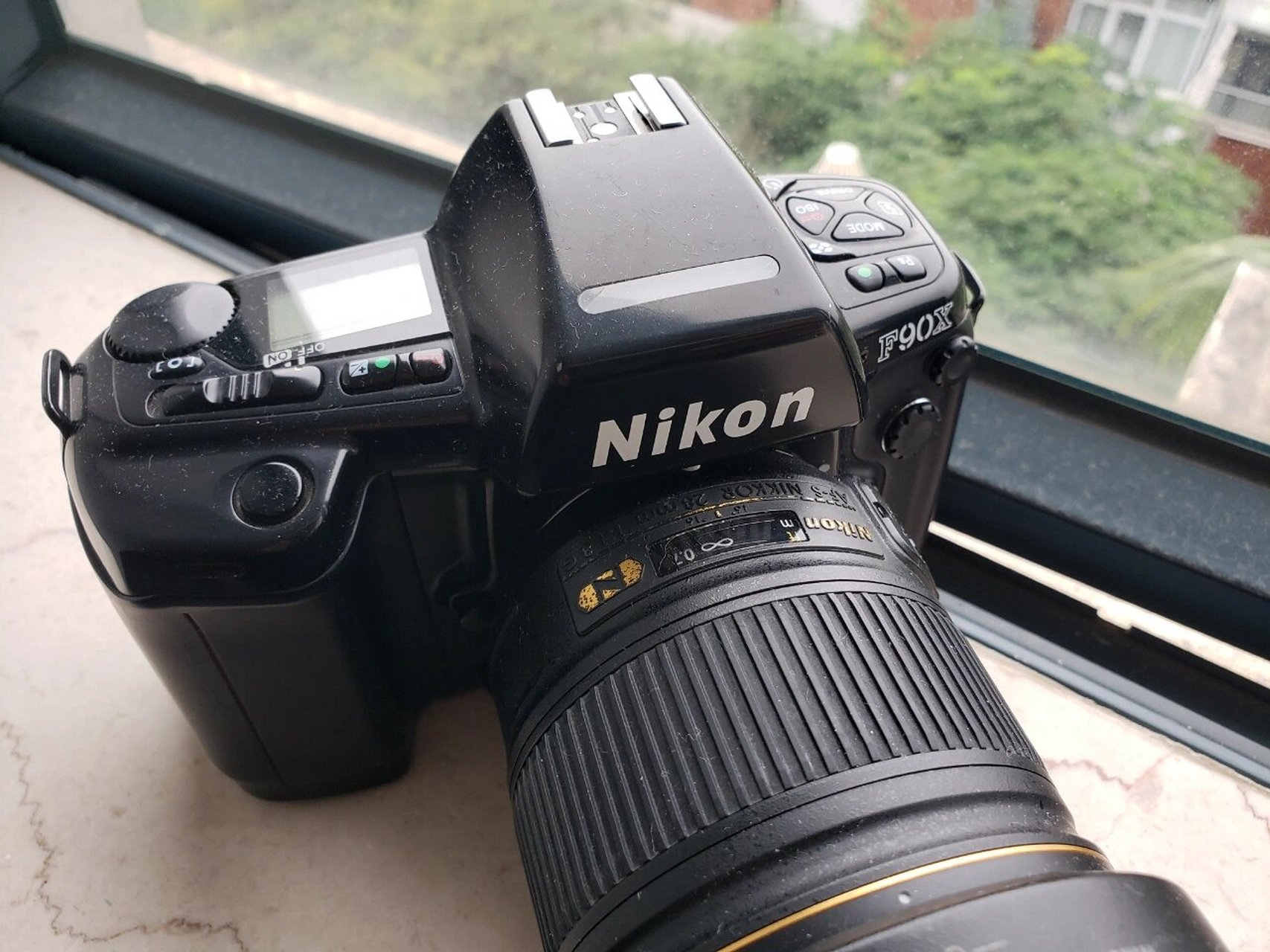 随便说说:尼康f90x,五百以内便宜又大碗 尼康的胶片机,目前基本价格都