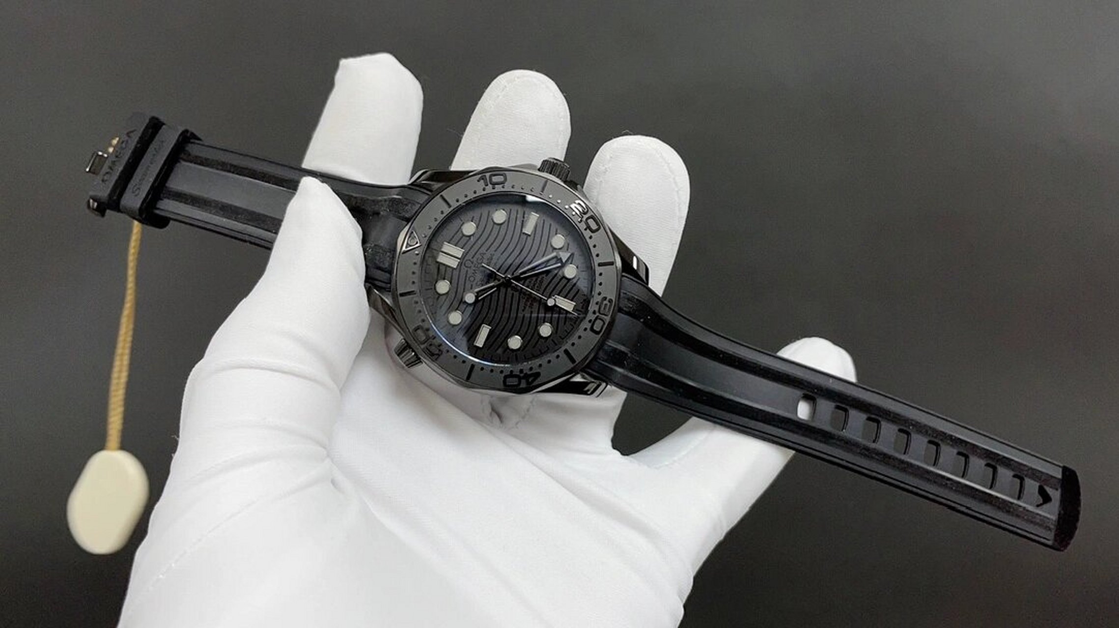 欧米茄墨黑海马300米 黑武士 欧米茄海马系列300米墨黑.