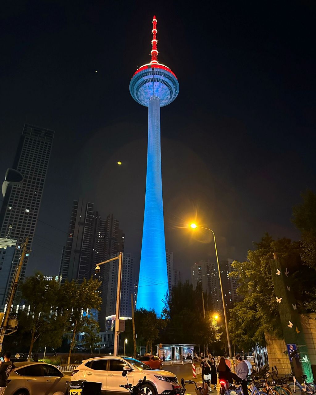 沈阳|南一经街 彩电塔夜市95 沈阳当地人气非常旺的彩电塔夜市,已经