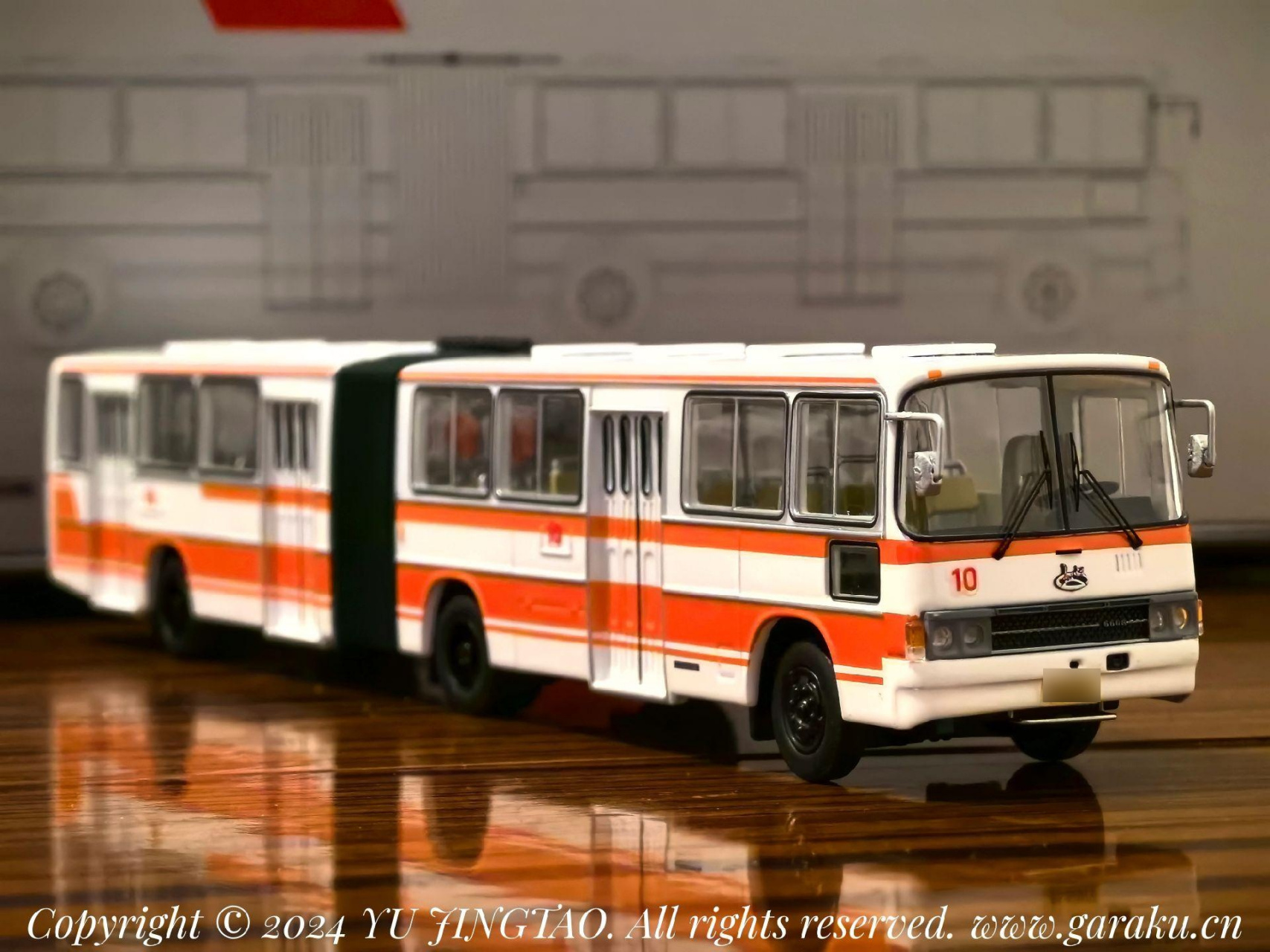 长江客车cj660b模型.今天的快乐是 铰接迷总部 家的cj660b给的公交车