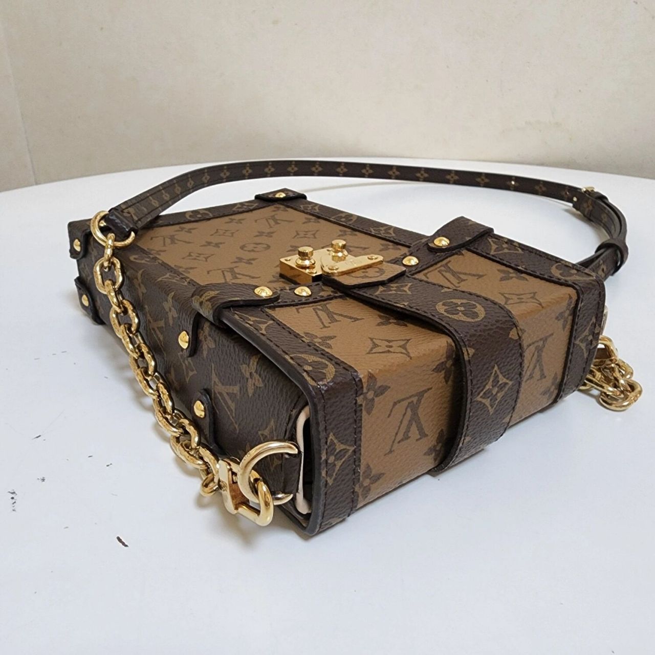 98新91lv/路易威登2021新款trunk拼色老花立式手机包斜挎包 尺寸:11