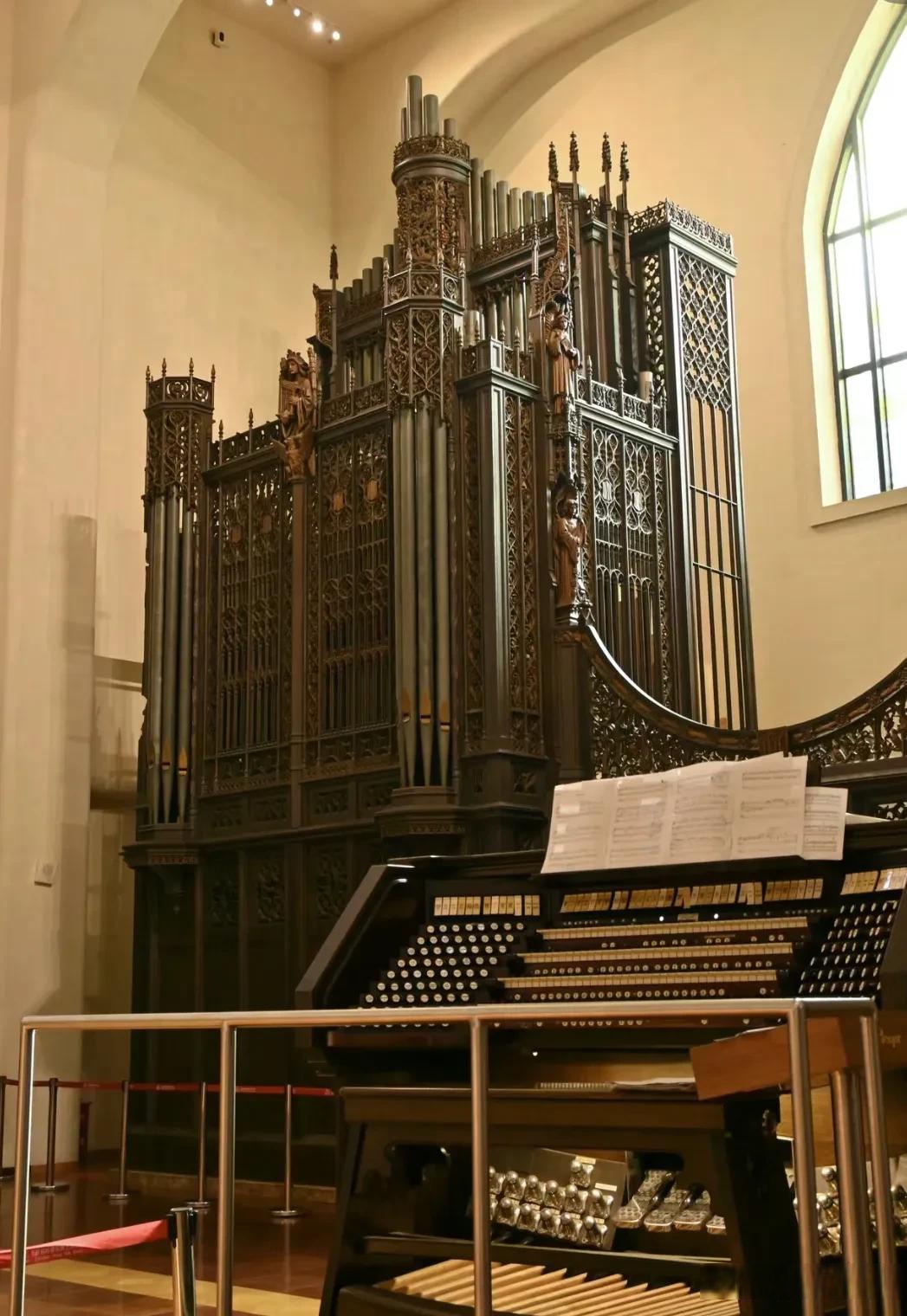 中国唯一一座风琴博物馆就在鼓浪屿,这座钢琴博物馆是澳大利亚华商