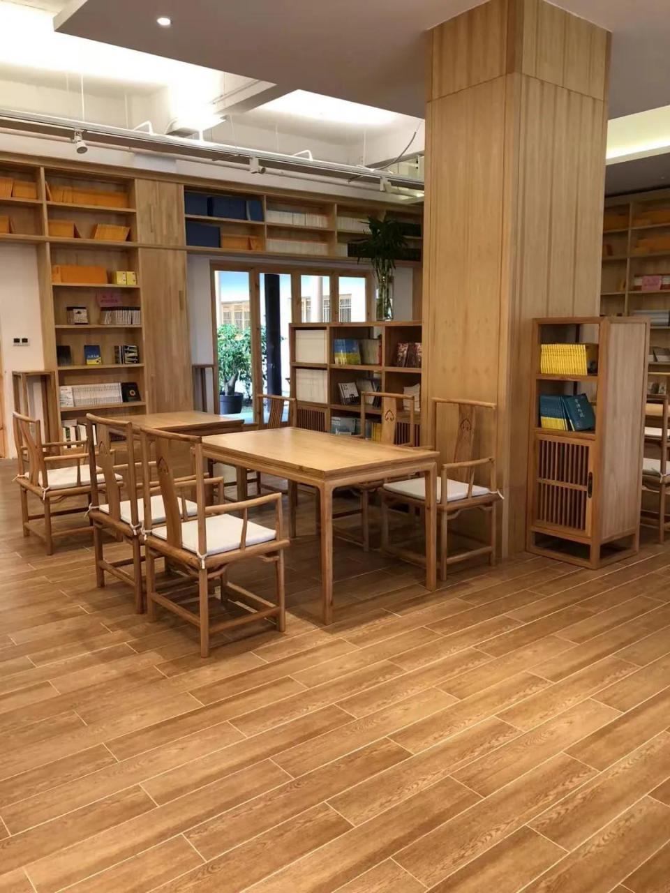 图书馆的新中式风!老榆木打造,图片来自优秀的同行,侵权必删