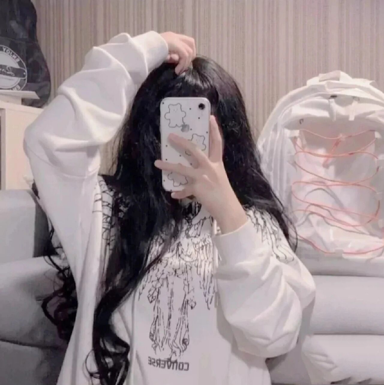 手机挡脸女生头像《第四弹》 不喜勿喷,礼貌拿图.