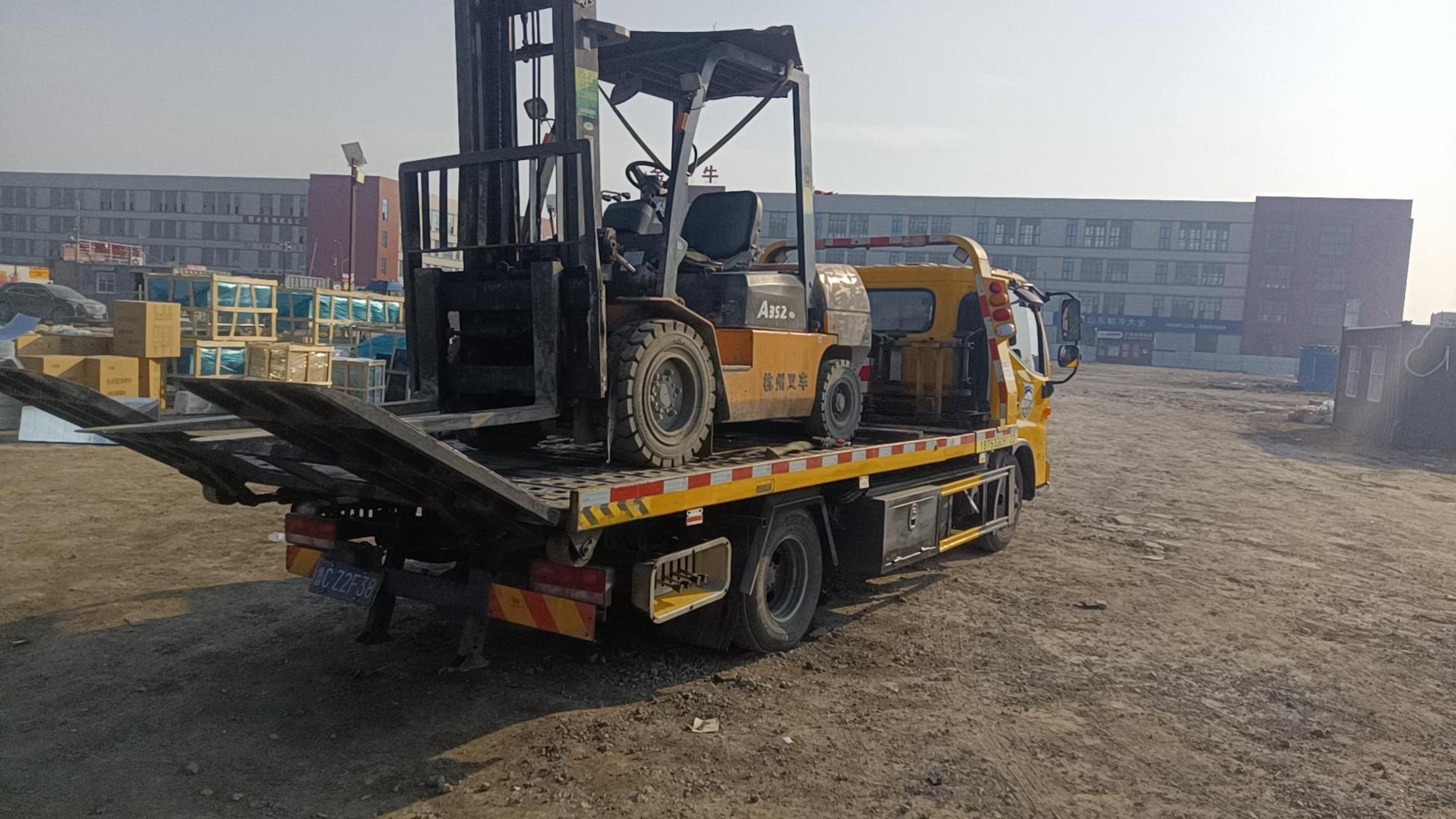 杭州a35z国三动力,两节门架4.5米,手动挡,侧移器