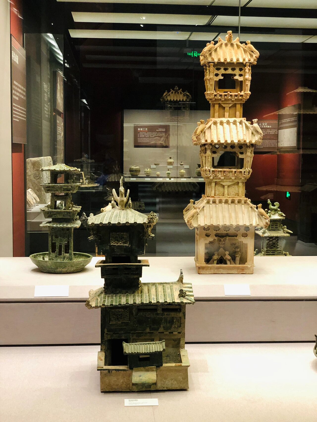 河南博物院 · 汉代陶楼