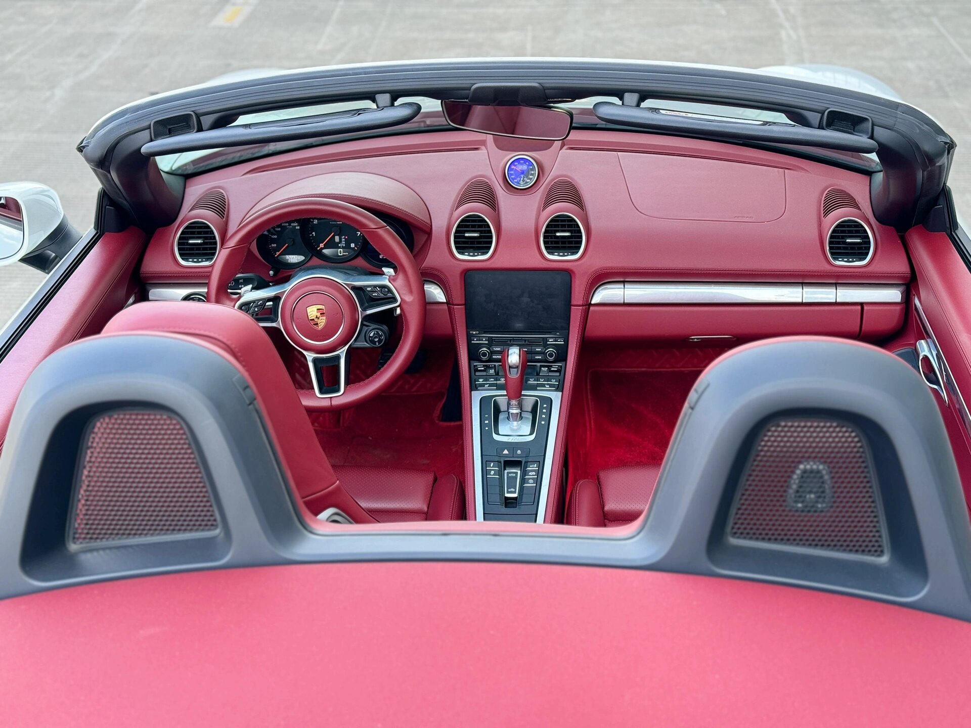 0t敞篷跑车 个人一手用车 夫妻过户一次 实表3.2万公里 车况原版原漆