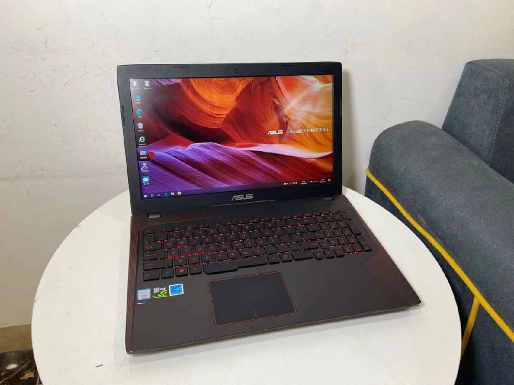 512g固态/i5-7300h/4核/1050显卡华硕飞行堡垒华硕fx53v笔记本电脑,非