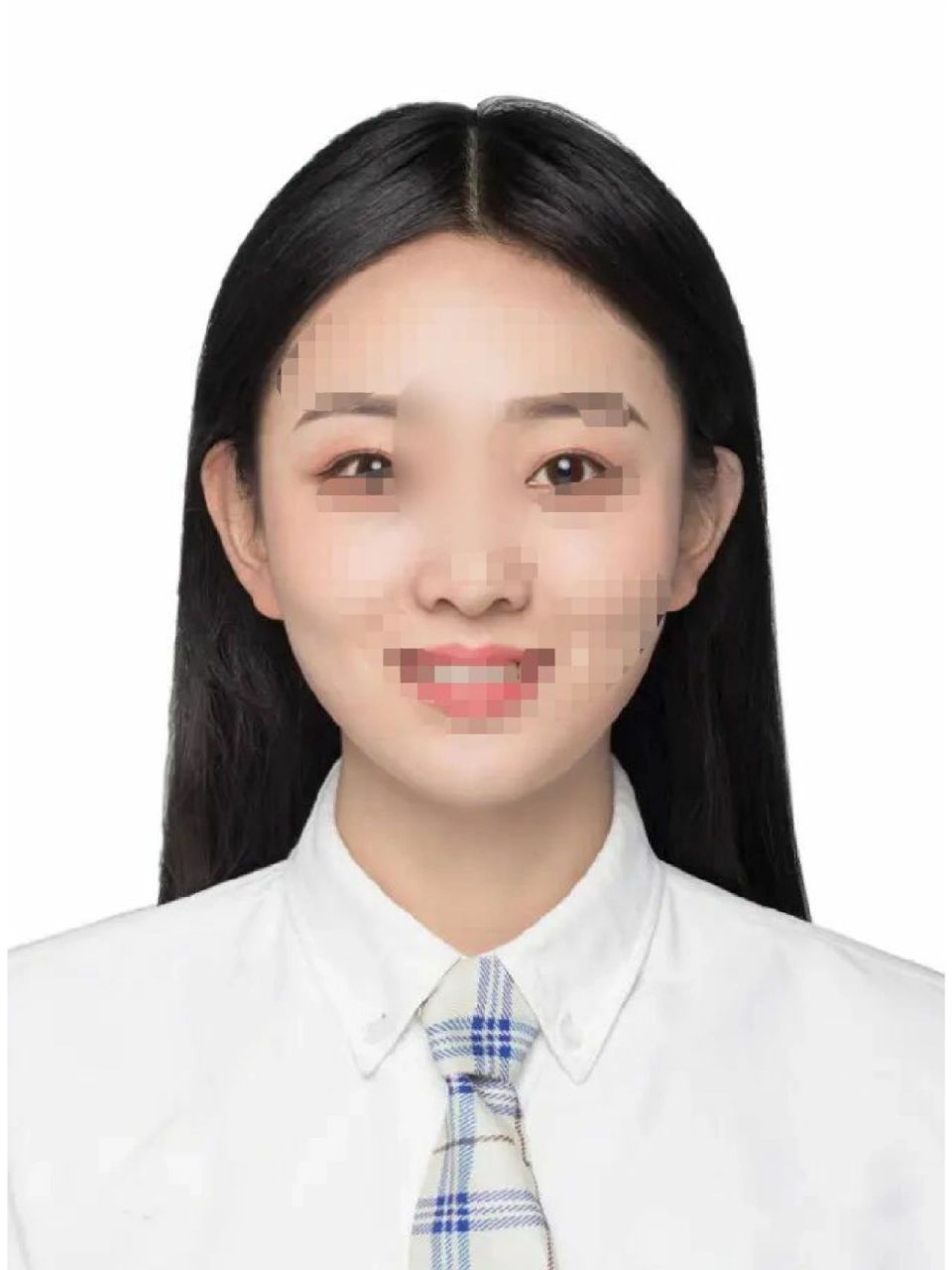 简历中关于照片的 简历中到底要不要放证件照,这件事情一直是大家