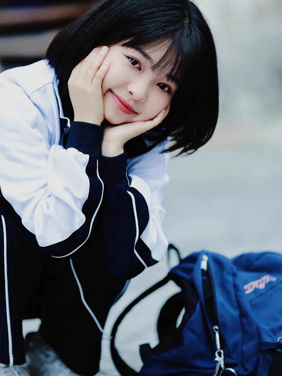 上海十四岁女孩在跳楼前留下了签字遗书,句句扎心.