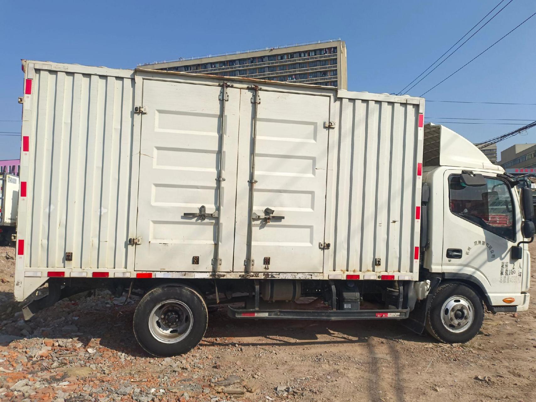 拿进18年江淮帅铃4米2厢式货车,标准车厢,公里数少,原版车况!