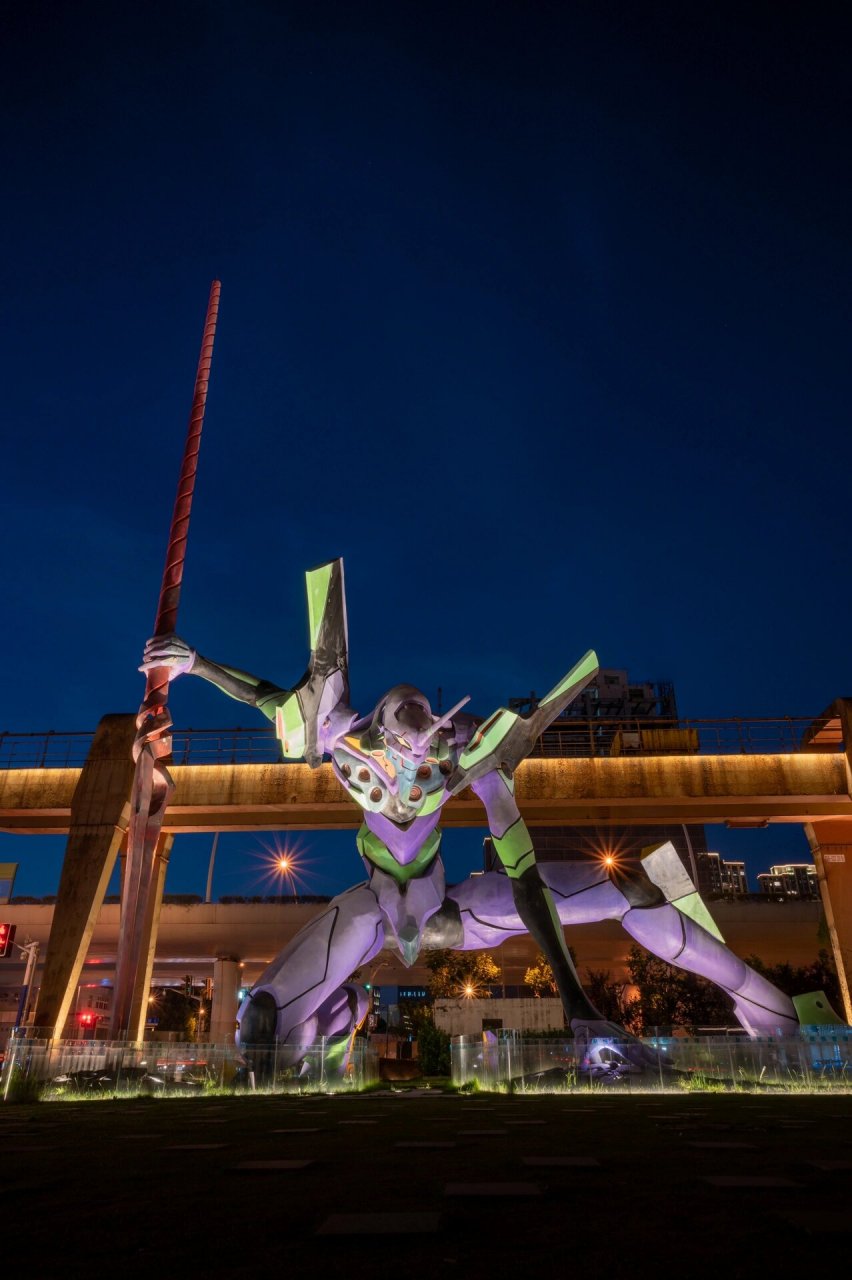 上海拍照|打卡魔都超大eva初号机 绝不能错过的eva巨型雕像!