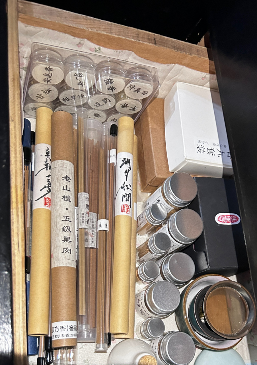 普通鼻子闻香记.