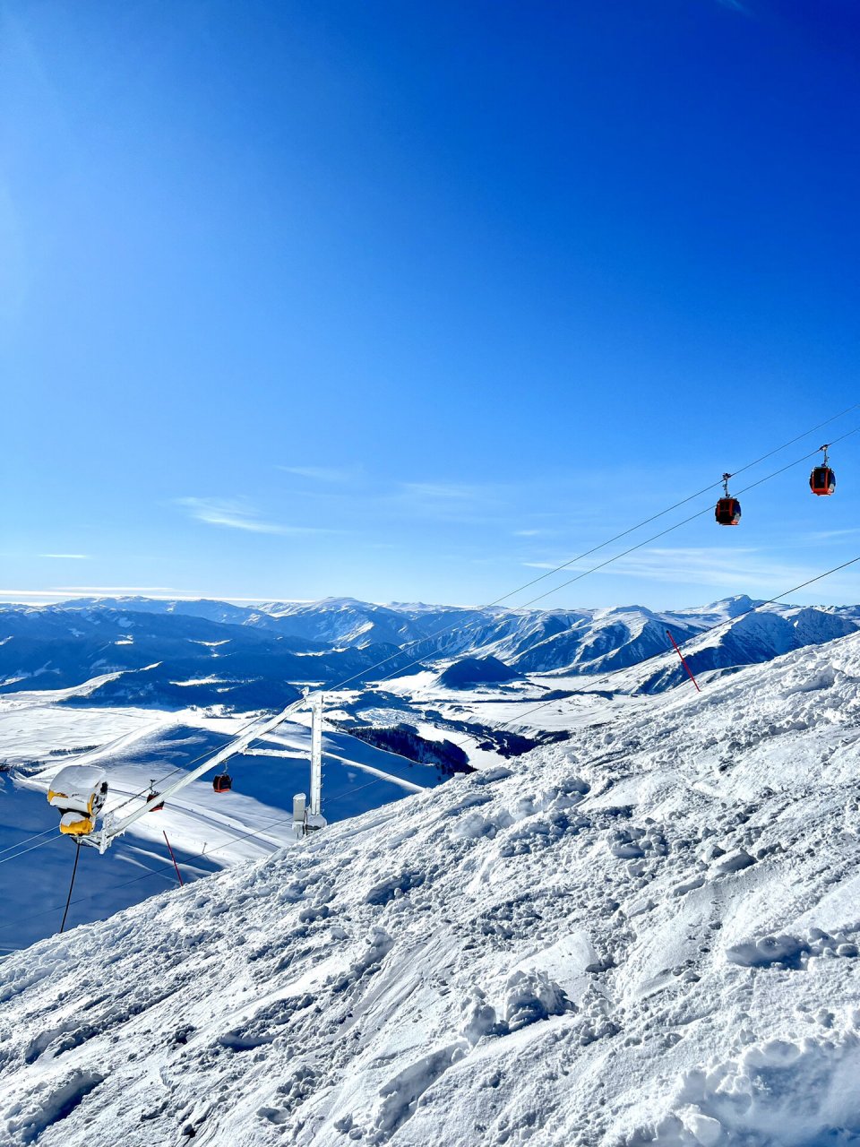 禾木吉克普林滑雪场 禾木吉克普林滑雪场,位于新疆阿勒泰地区喀纳斯
