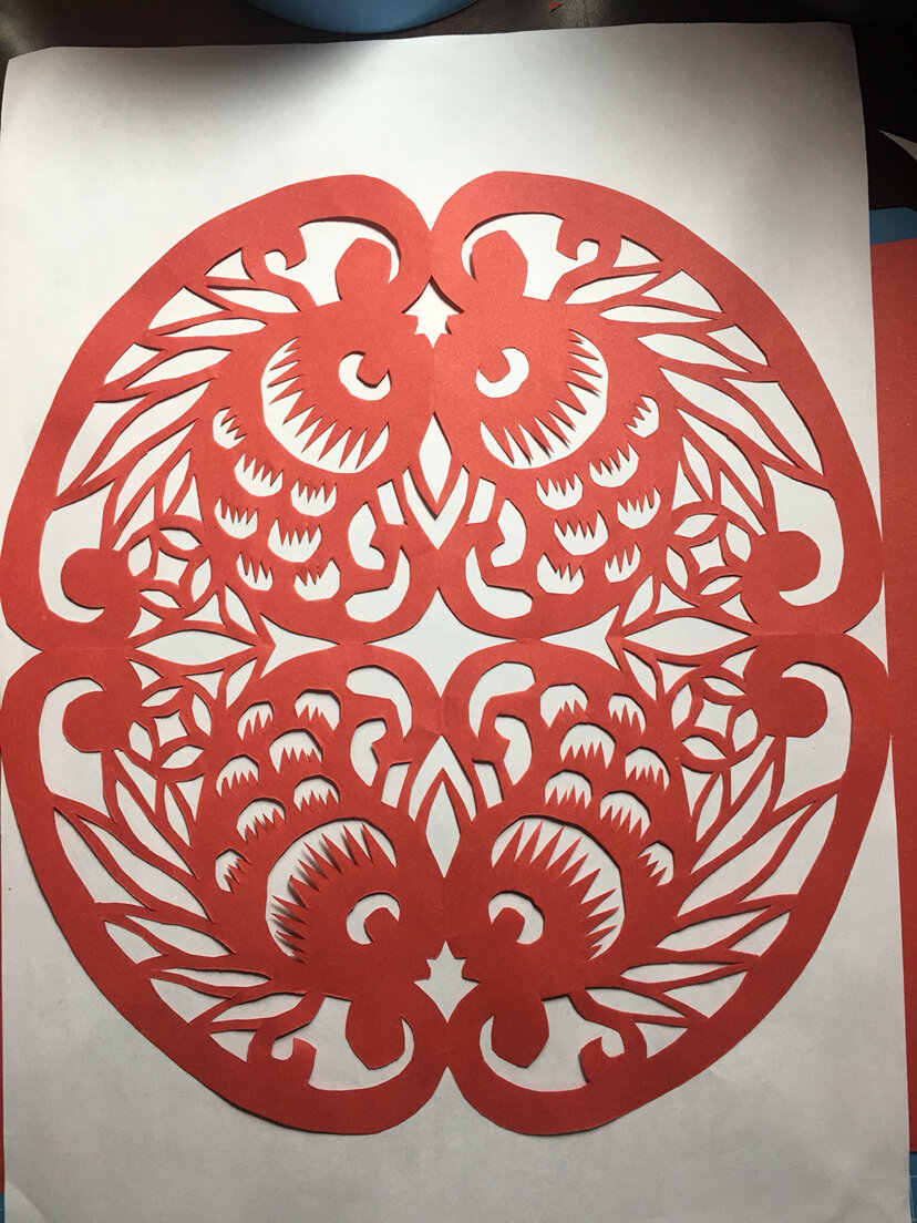 简单易学窗花鱼剪纸,年年有余对称窗花剪纸