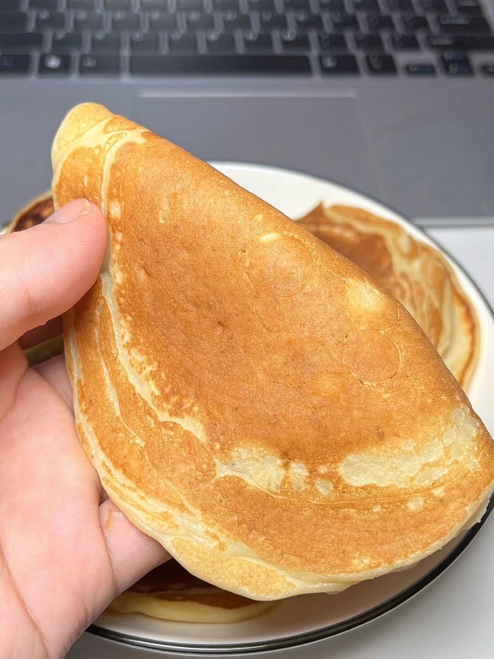 香蕉烙饼!满满的儿时回忆!最近又尝到妈妈做的,好吃的想落泪!