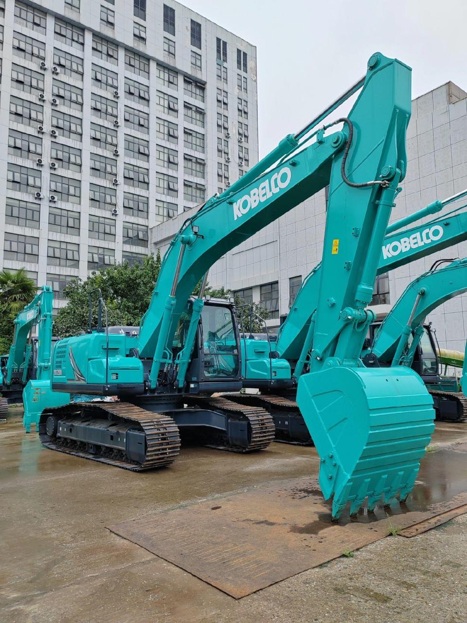 神钢sk200-12.全新国四,值得信赖,油耗10-11升/时