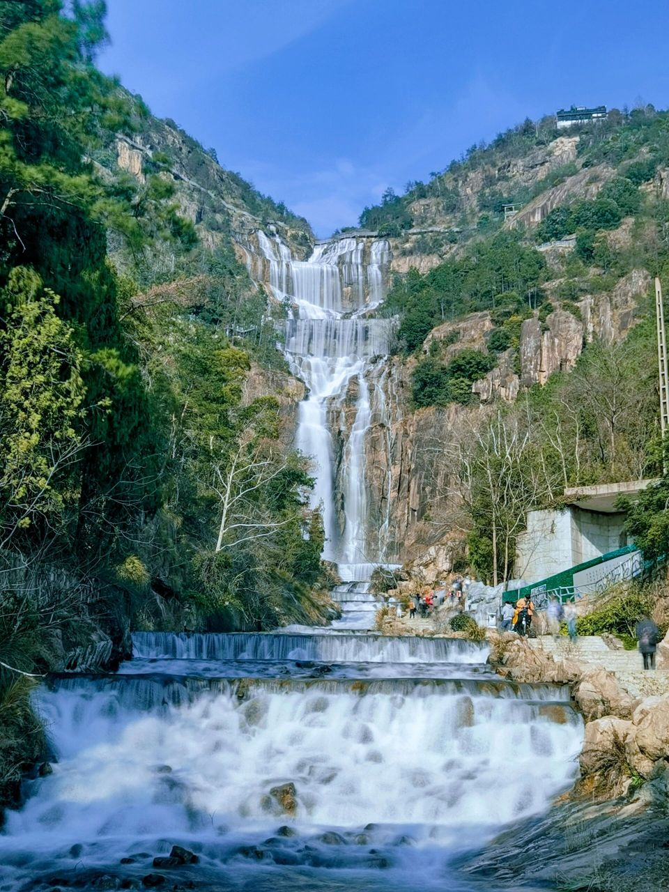 天台山大瀑布|飞流直下三千尺壮观 一日游 天台山大瀑布位于浙江省