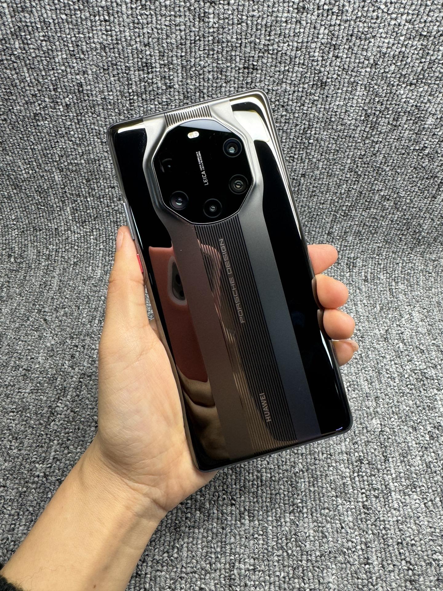 经典华为mate40保时捷,5g黑色12 512g,成色98新,原装机三星屏幕大全套