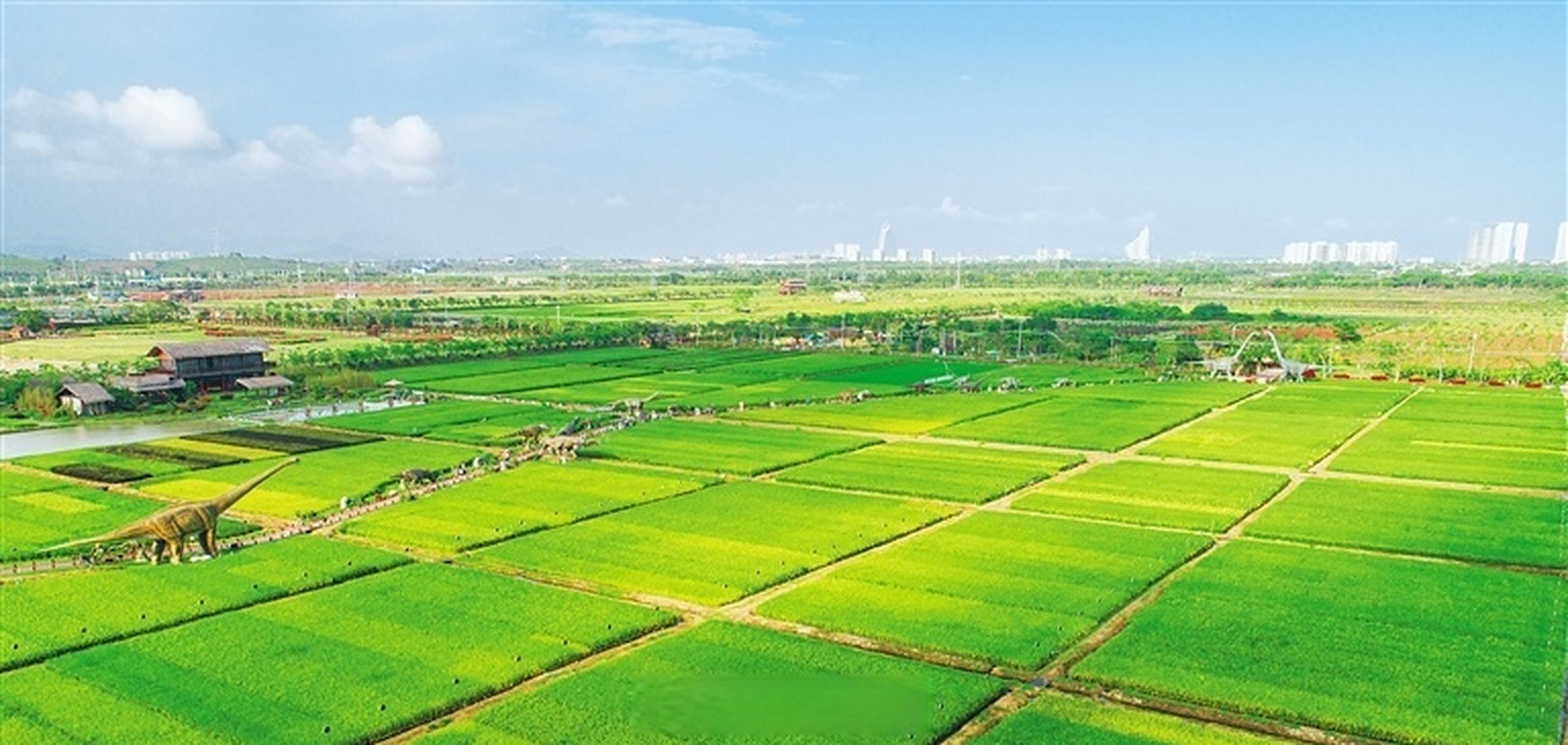 【农业农村部南繁育种全程机械化科研试验基地三亚挂牌】日前,由海南