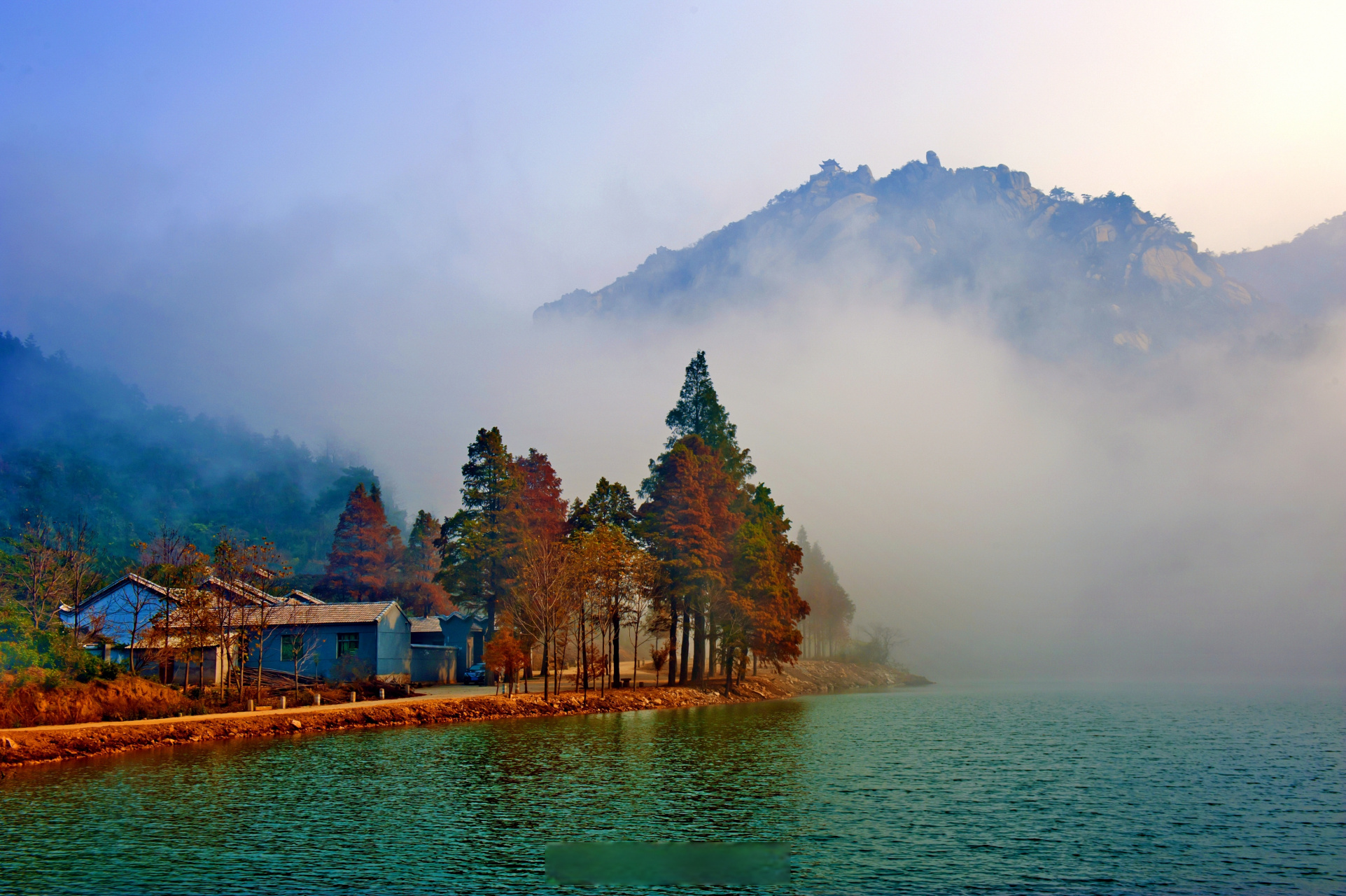 金兰山国家森林公园始建于 2004 年,地处河南省 新县境内,由金兰山,连