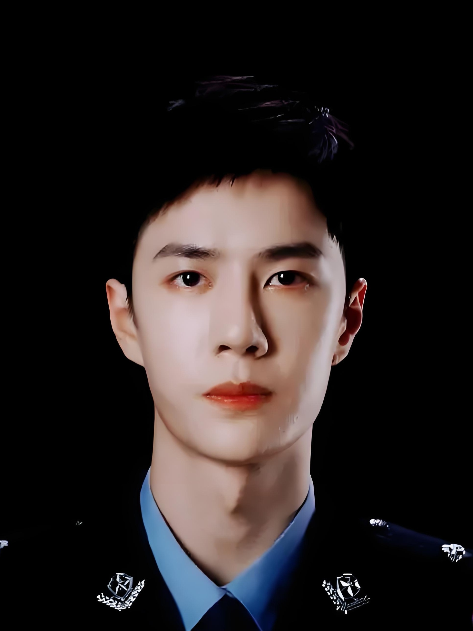 每次看到中国警察总会心潮澎湃,王一博演警察,还是维和警察不要太帅啊